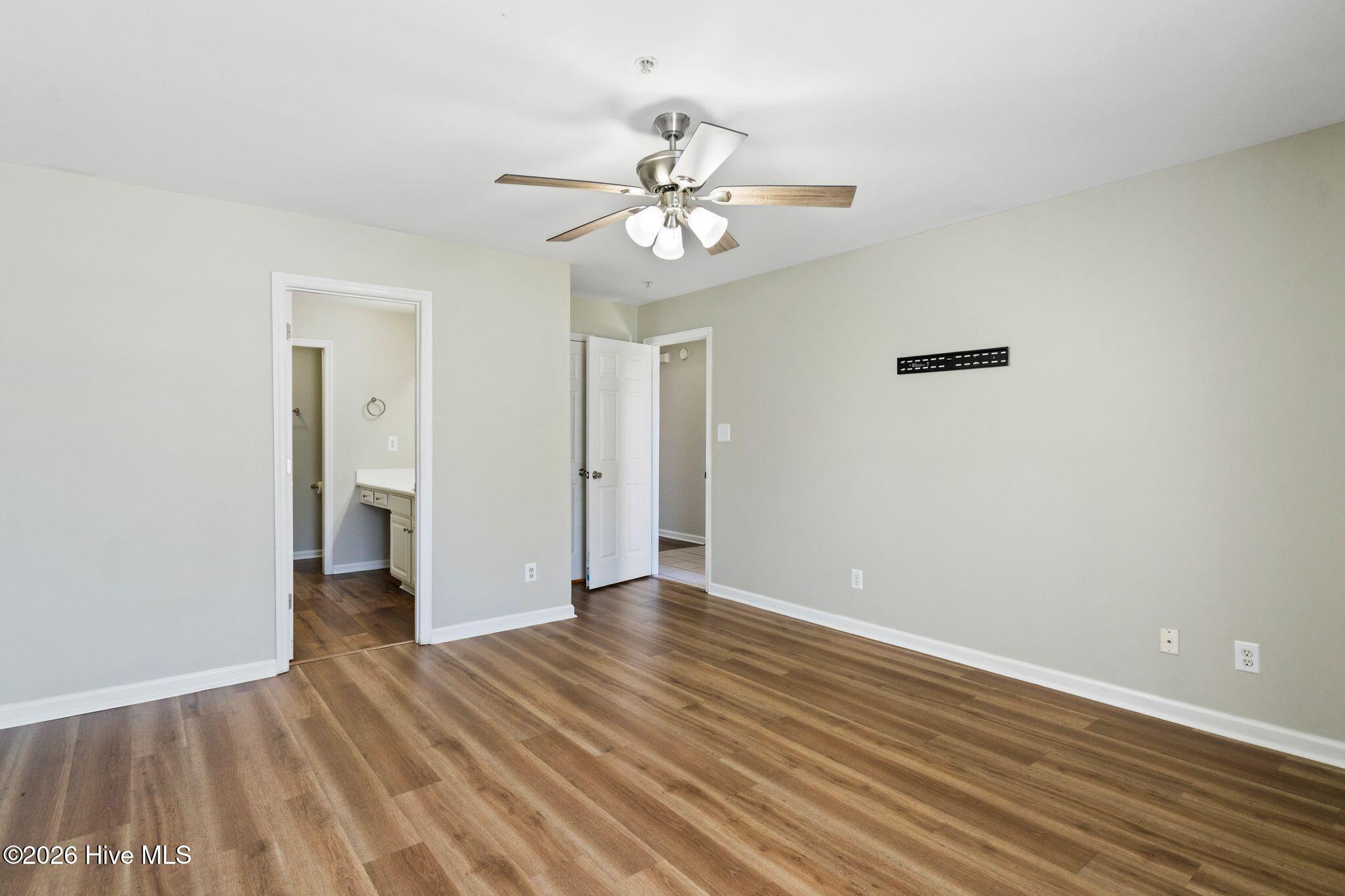 709 Summertime Lane C Property Photo 18