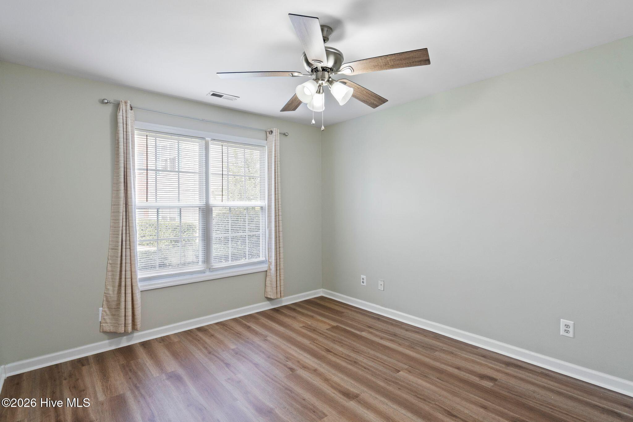 709 Summertime Lane C Property Photo 31