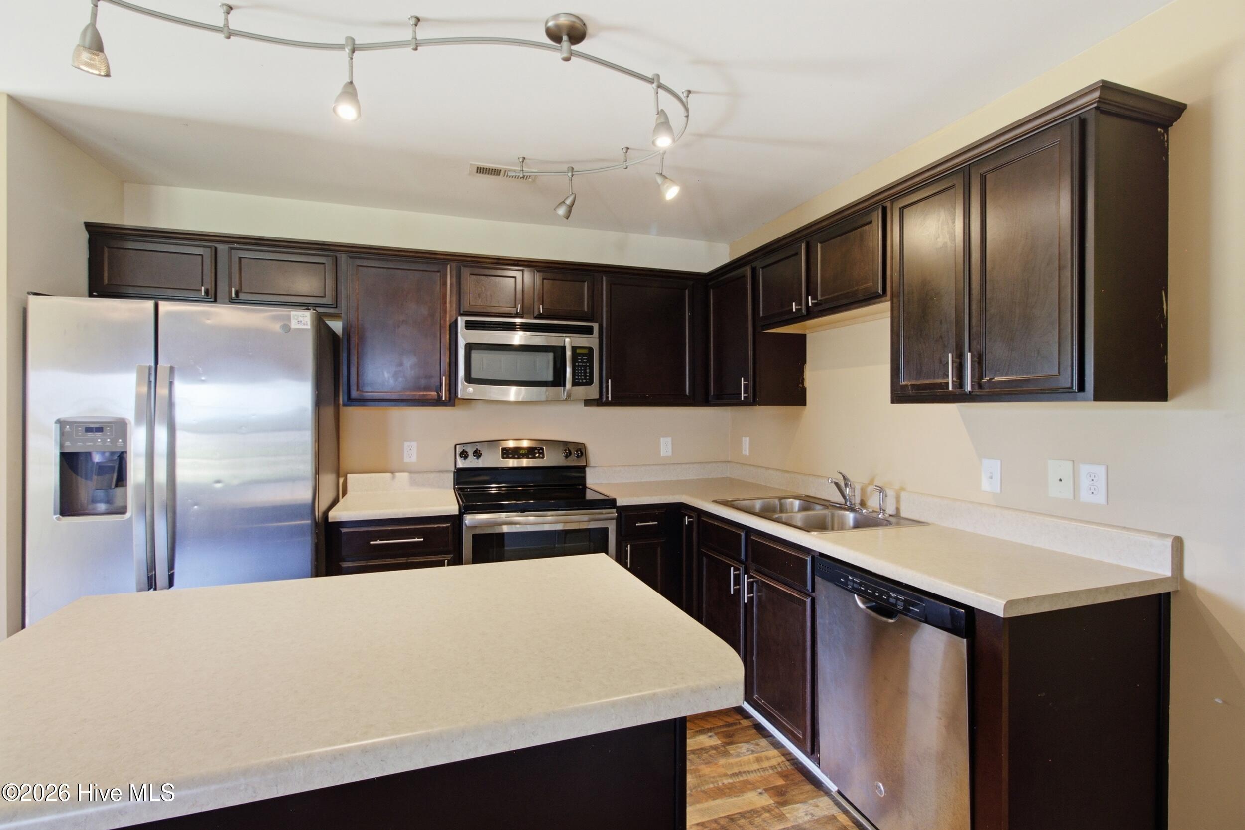 121 Grist Mill Drive Property Photo 1