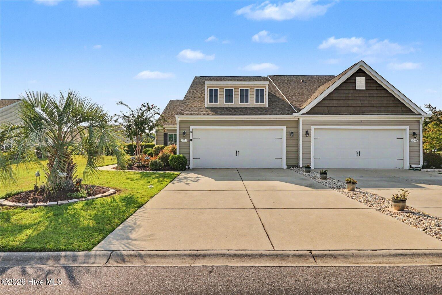 1092 Chadsey Lake Drive Property Photo 3