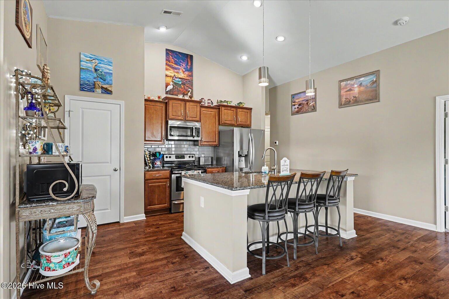 1092 Chadsey Lake Drive Property Photo 7