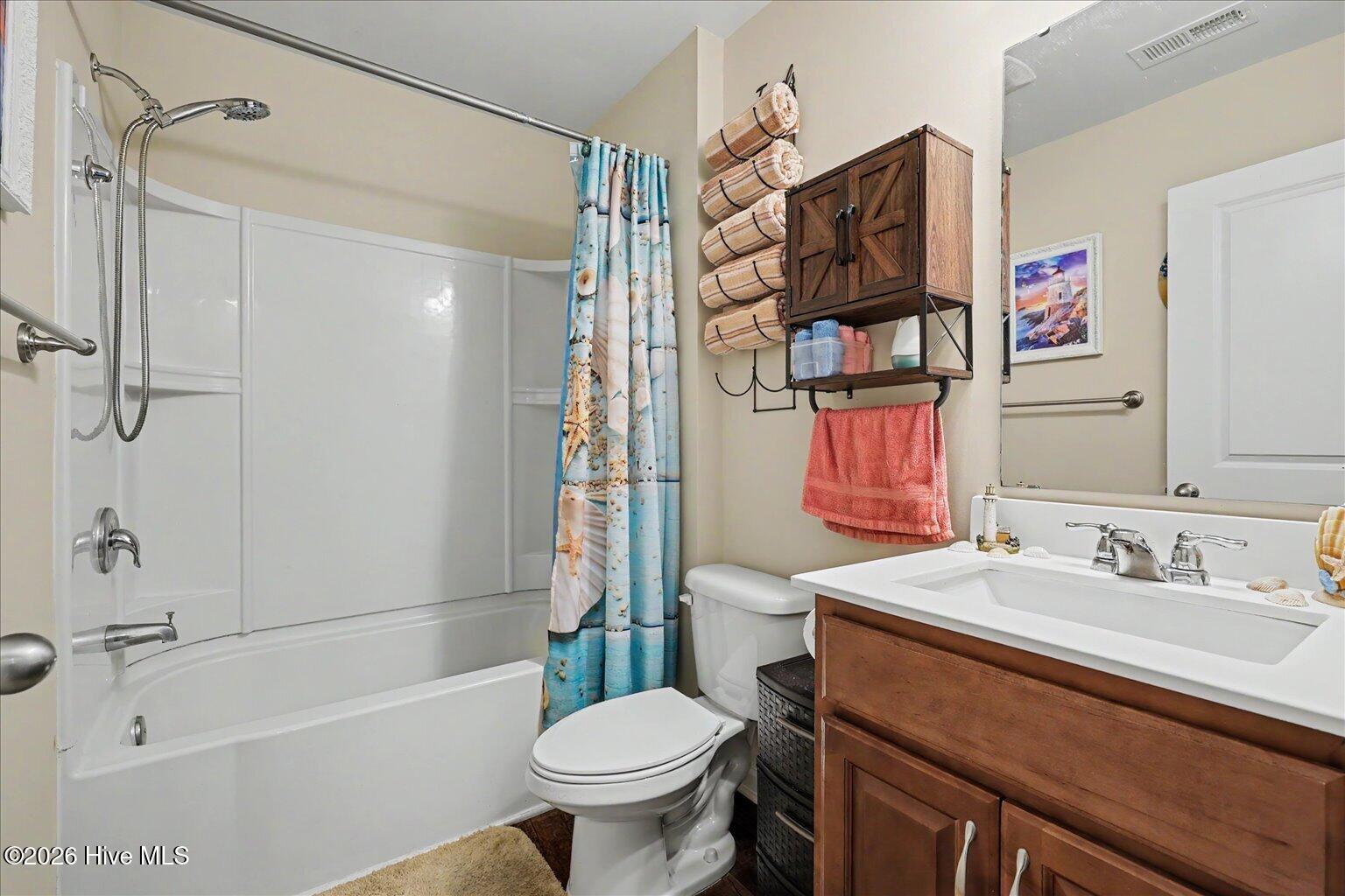 1092 Chadsey Lake Drive Property Photo 24