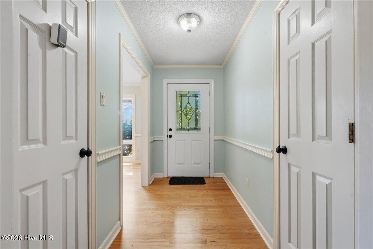 303 Mimosa Park Drive Property Photo 8