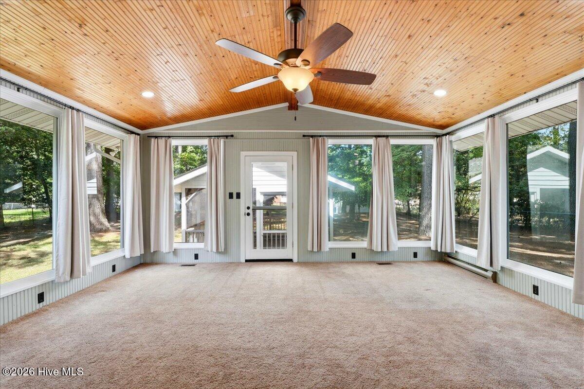 303 Mimosa Park Drive Property Photo 14