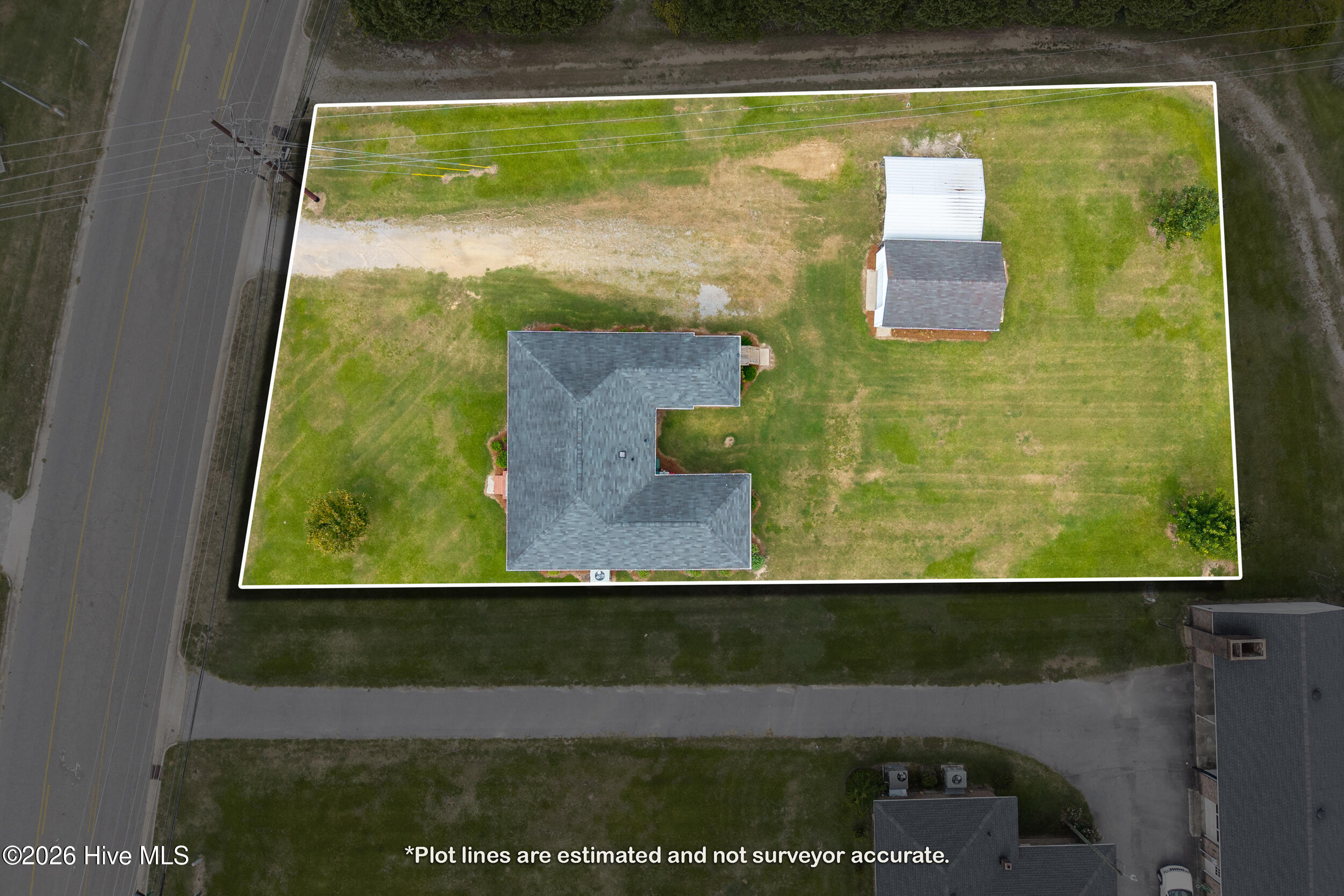 1035 W Saint James Street Property Photo 5