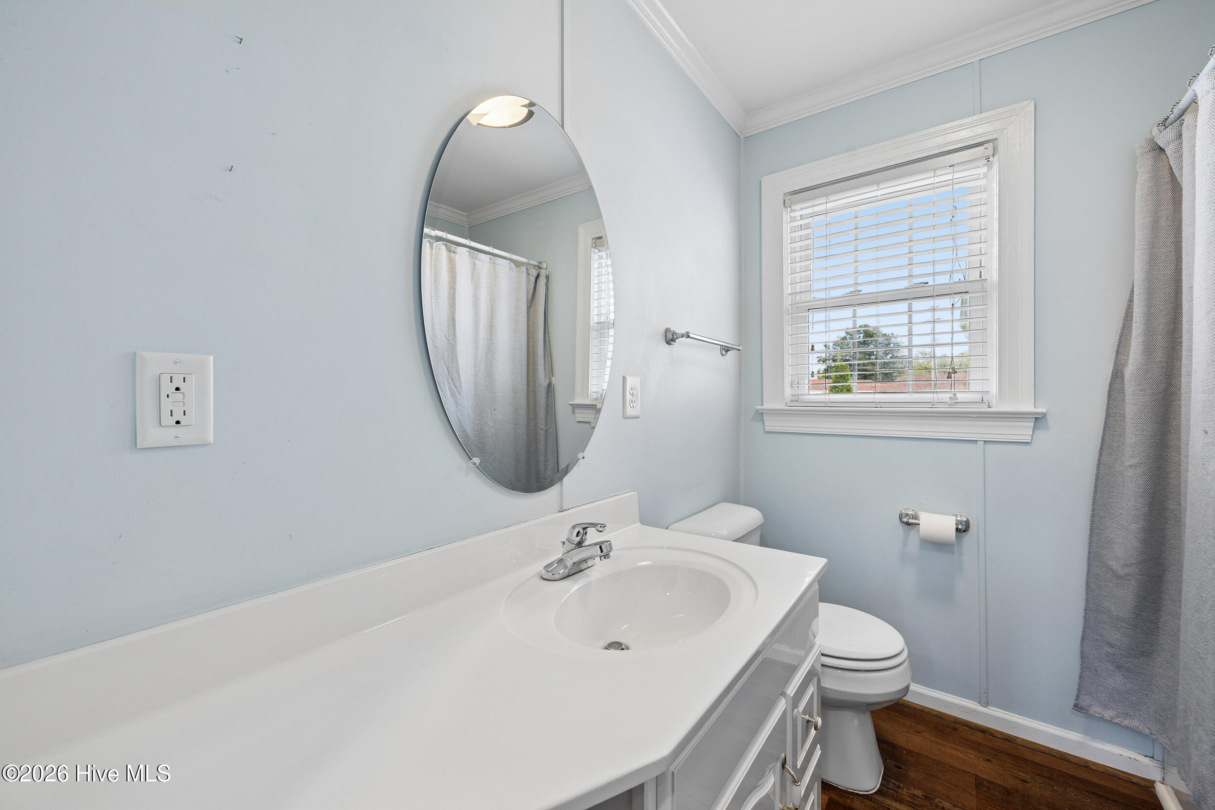 1035 W Saint James Street Property Photo 21