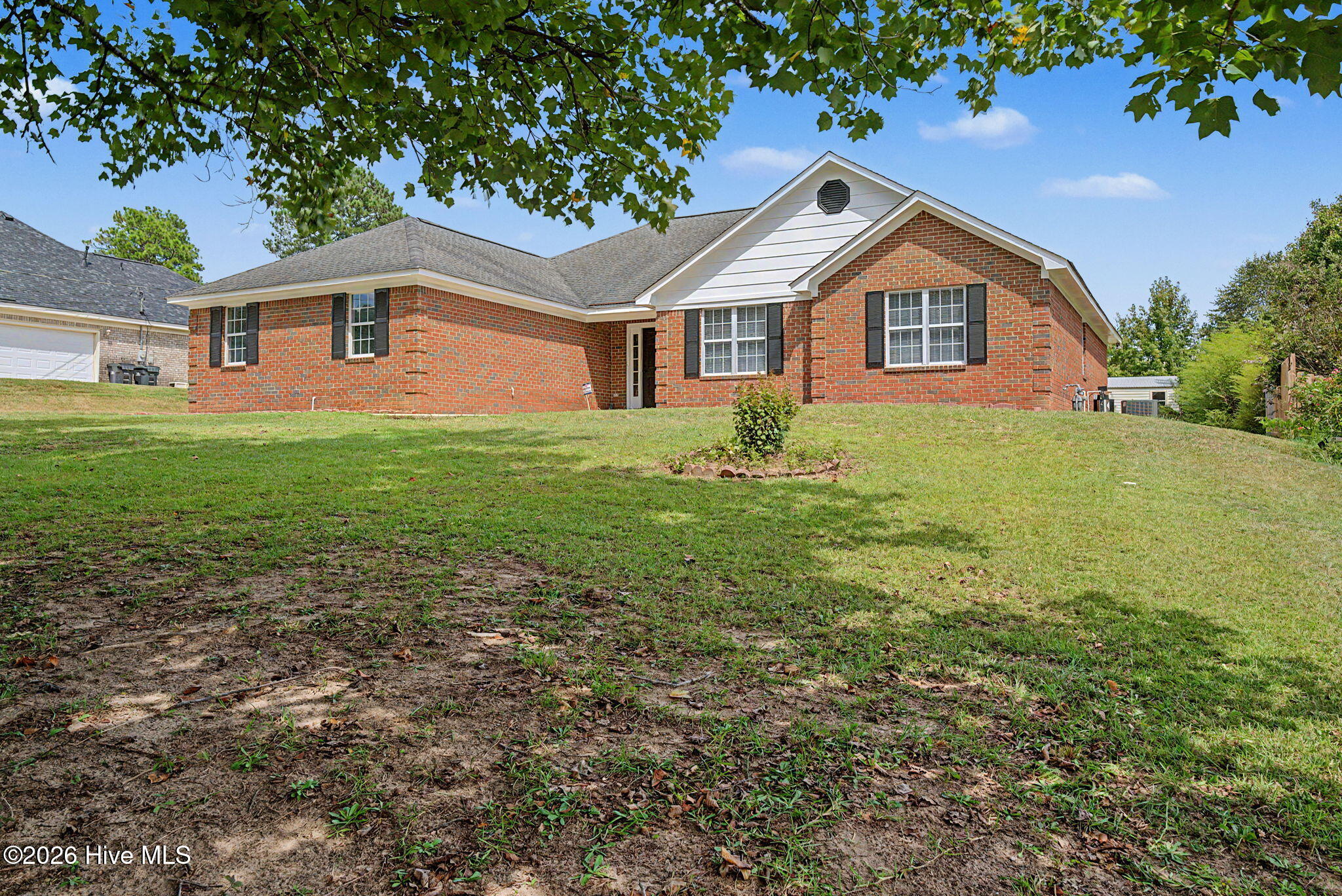 2933 Arrowwood Circle Property Photo 3