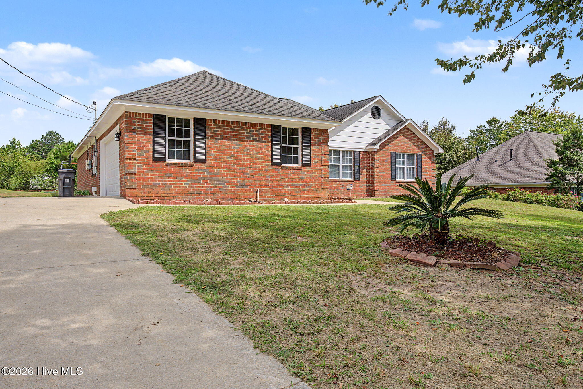 2933 Arrowwood Circle Property Photo 4