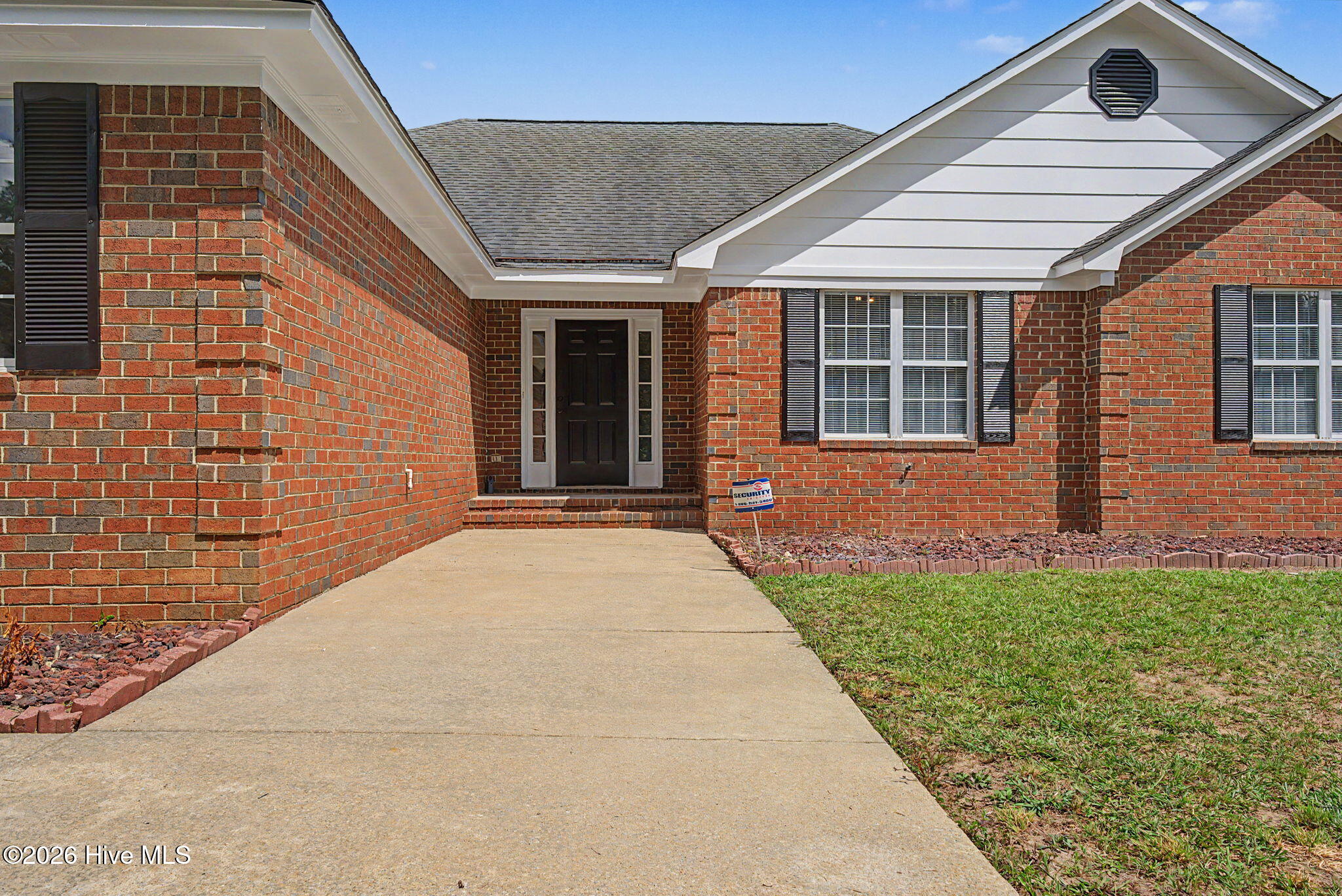 2933 Arrowwood Circle Property Photo 5