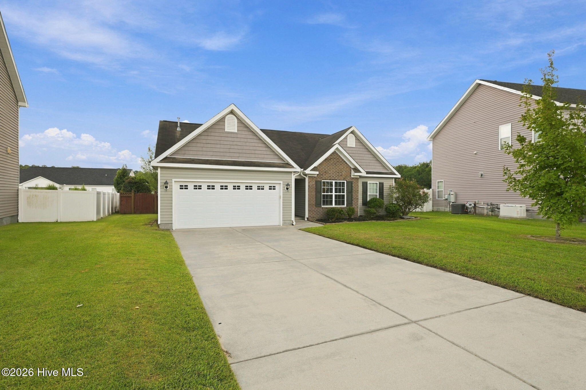 304 Lynden Lane Property Photo 2