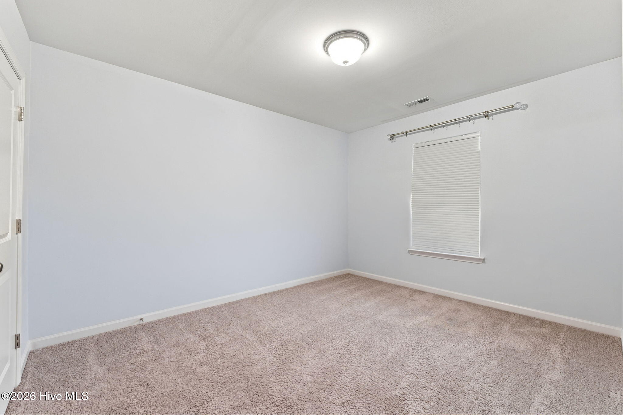 304 Lynden Lane Property Photo 18