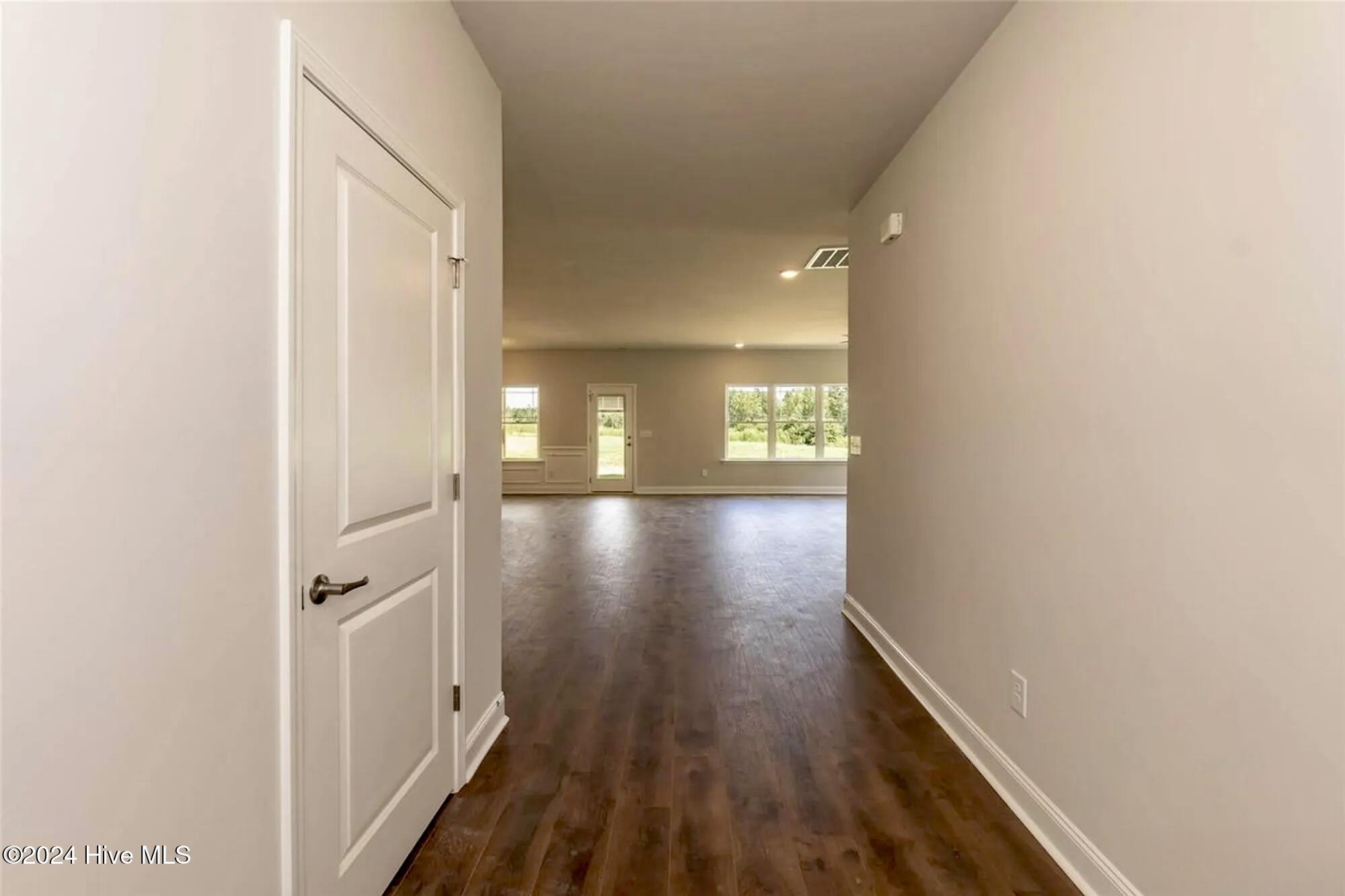 180 Seashore Street Property Photo 10