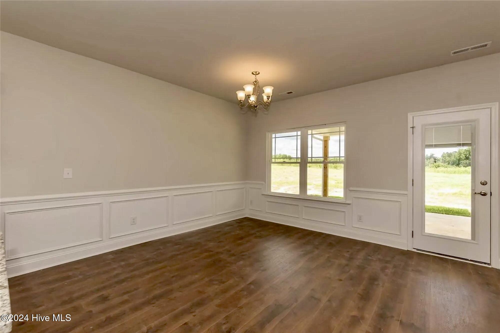 180 Seashore Street Property Photo 11