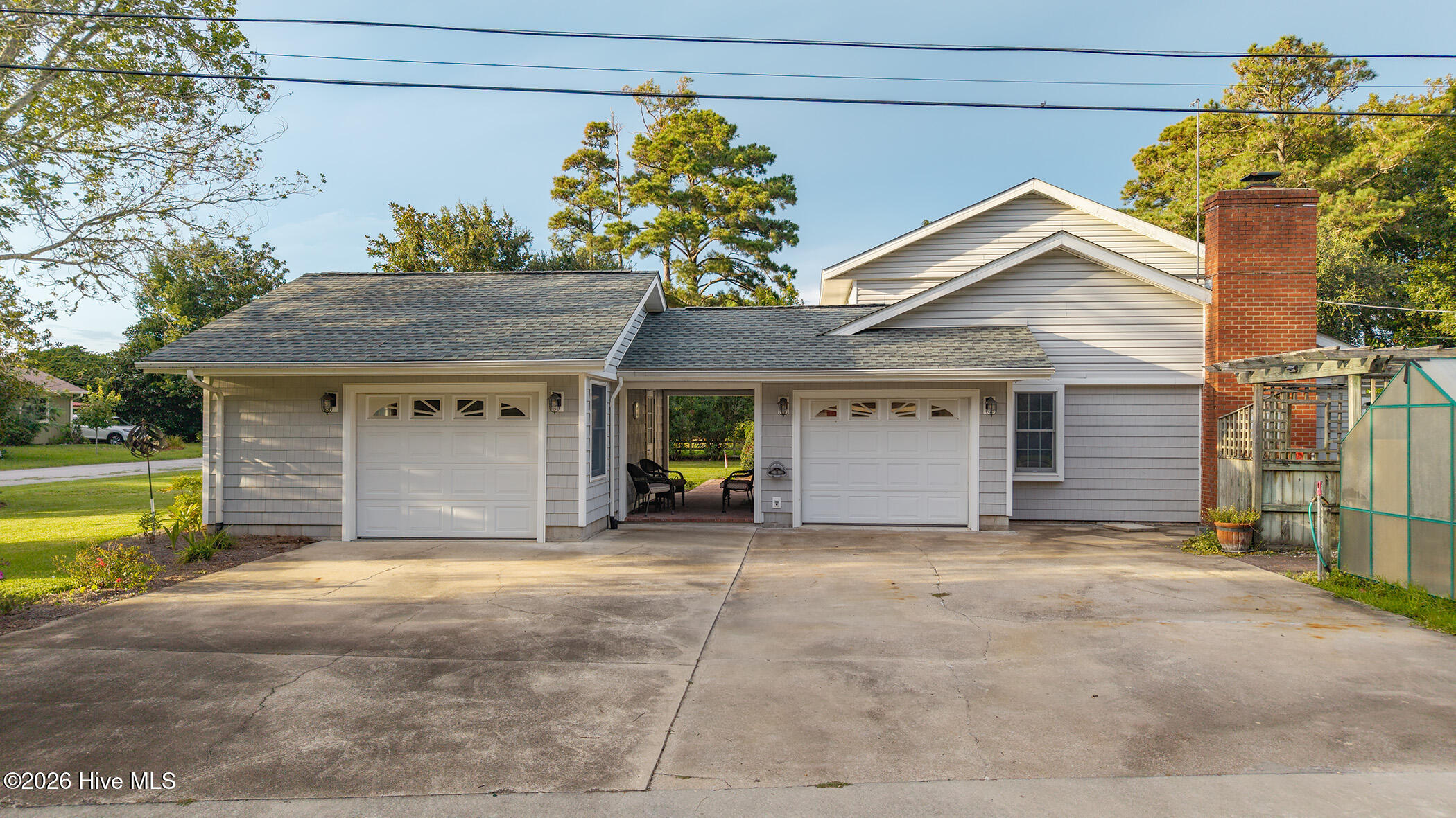 201 Sycamore Drive Property Photo 4
