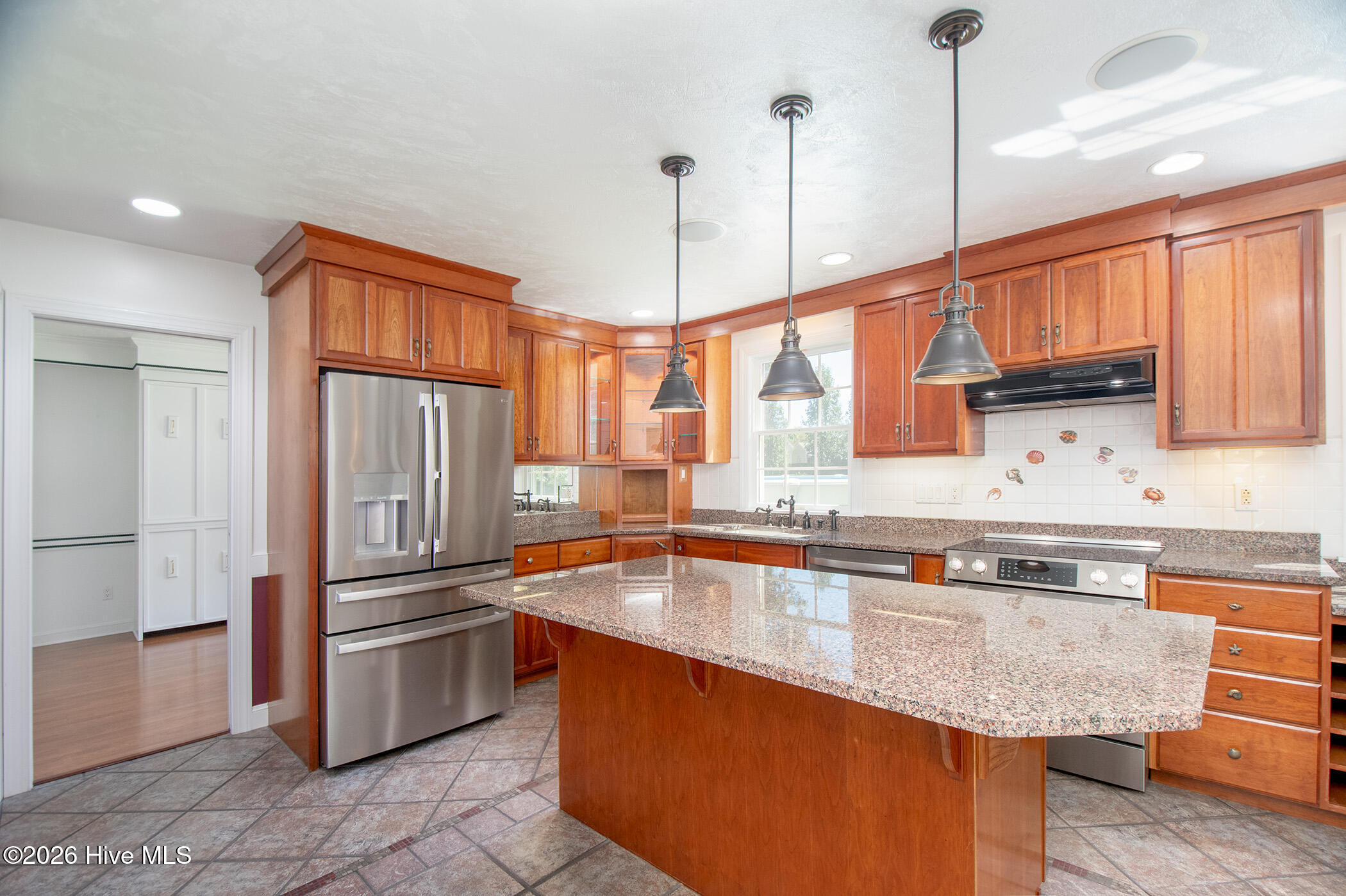 201 Sycamore Drive Property Photo 9