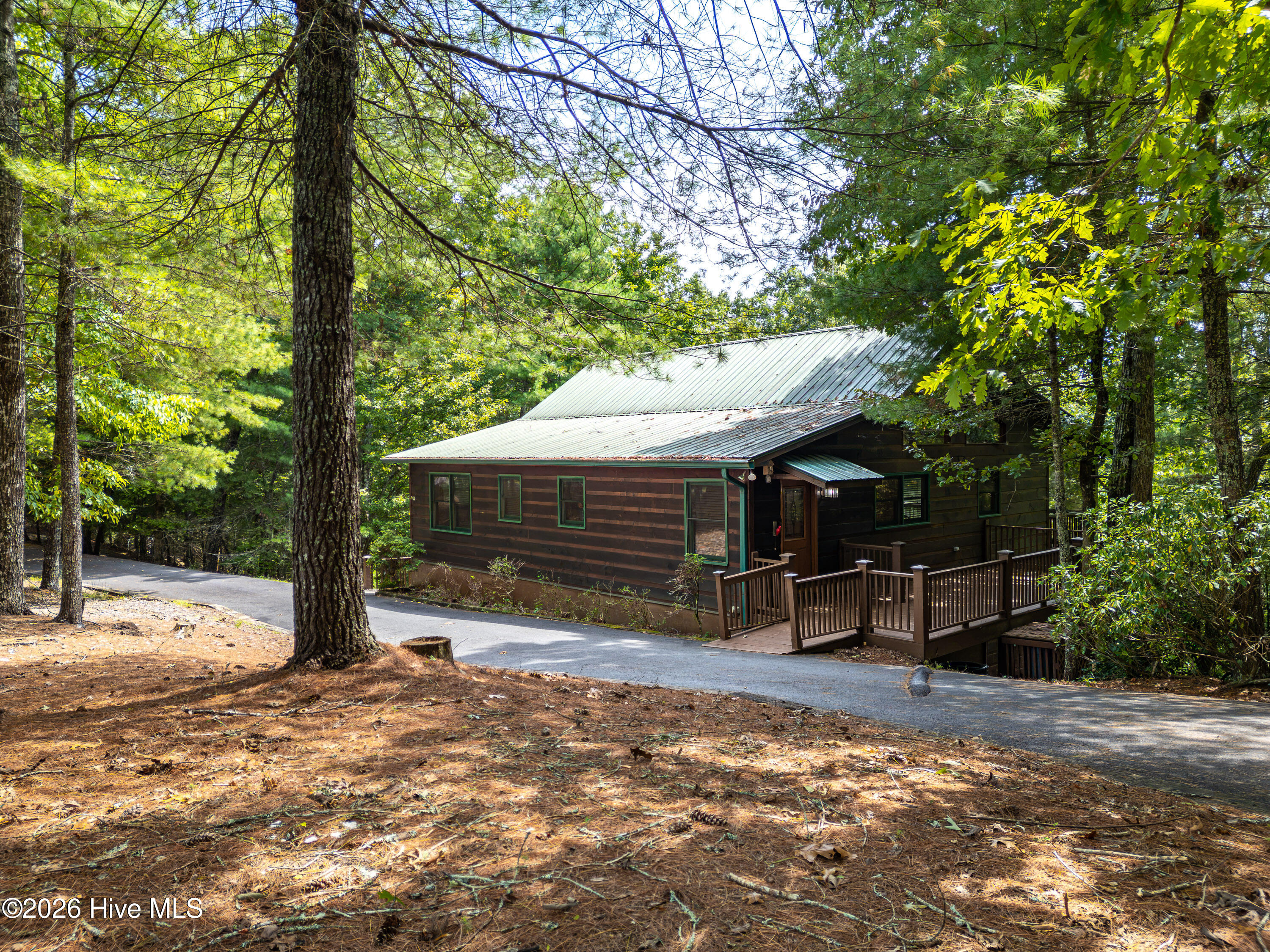635 Brasstown View Road Property Photo 4