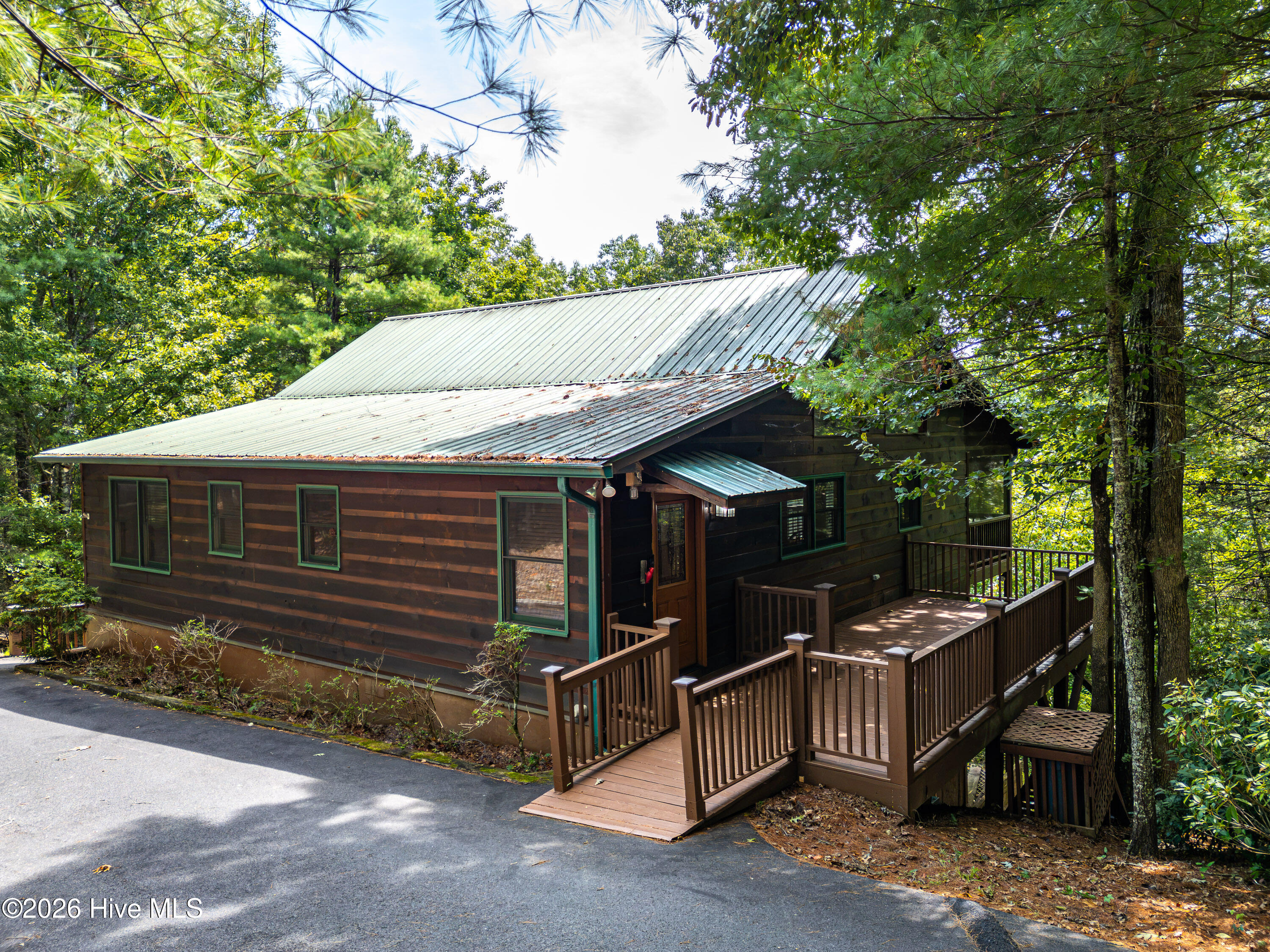 635 Brasstown View Road Property Photo 5