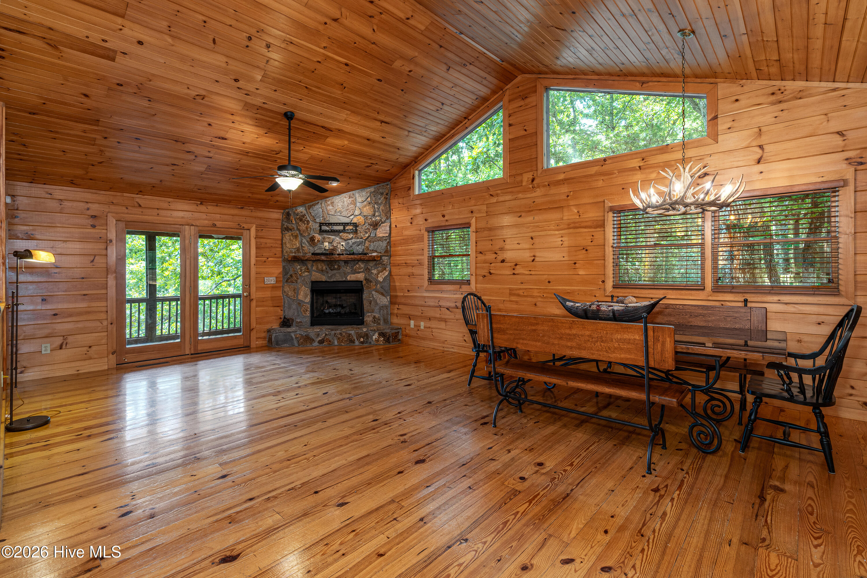 635 Brasstown View Road Property Photo 12