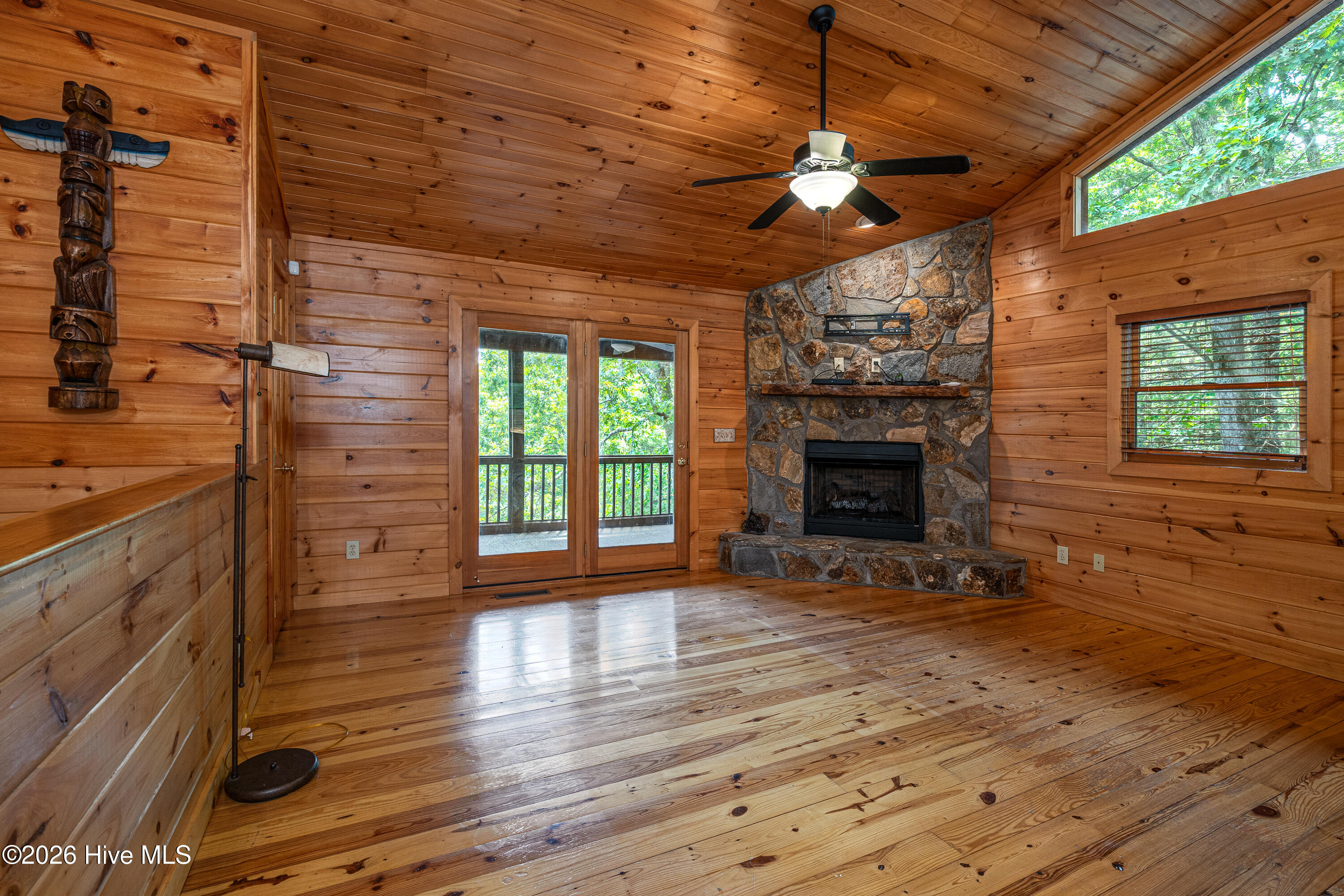 635 Brasstown View Road Property Photo 15
