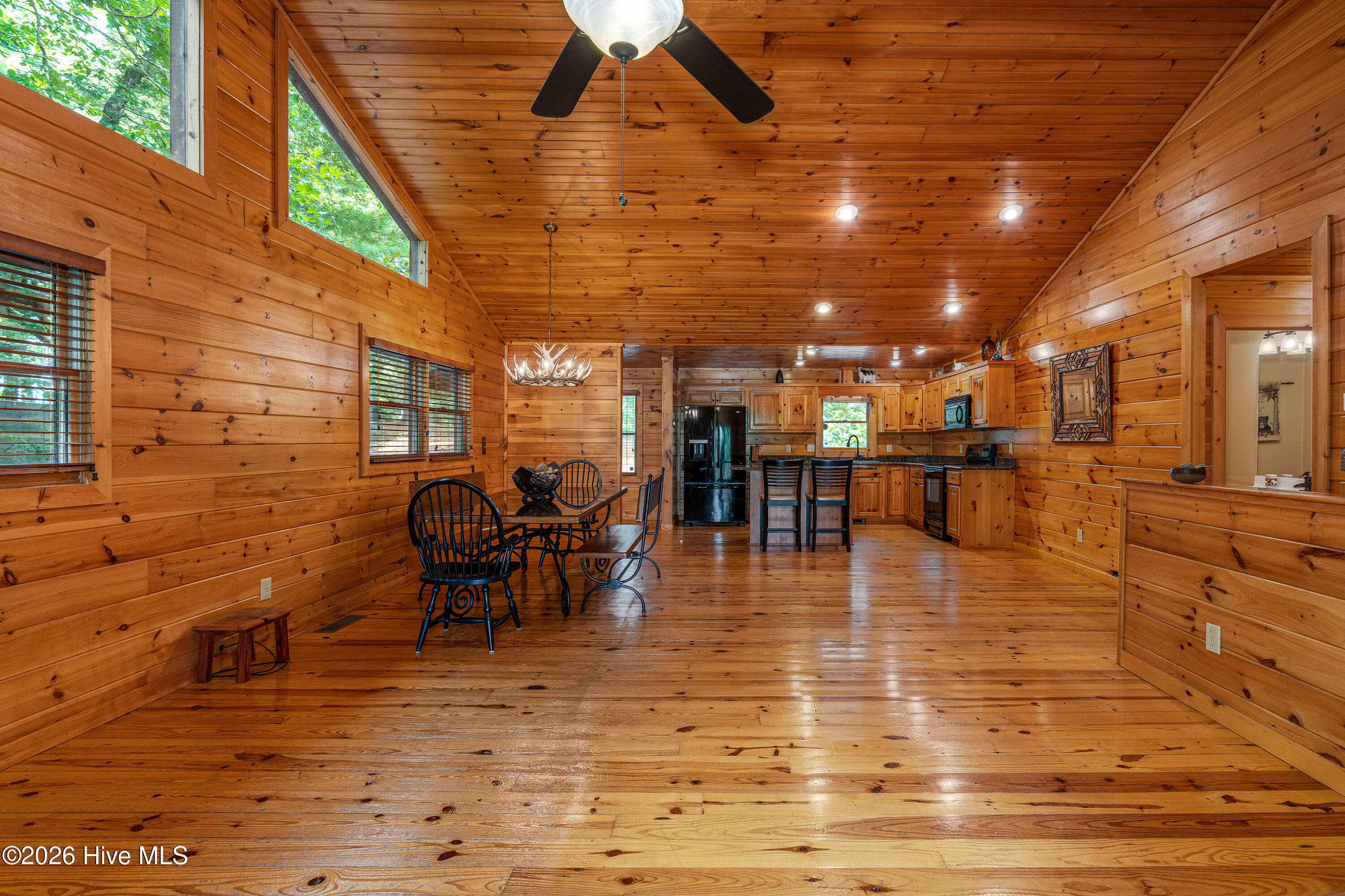635 Brasstown View Road Property Photo 16