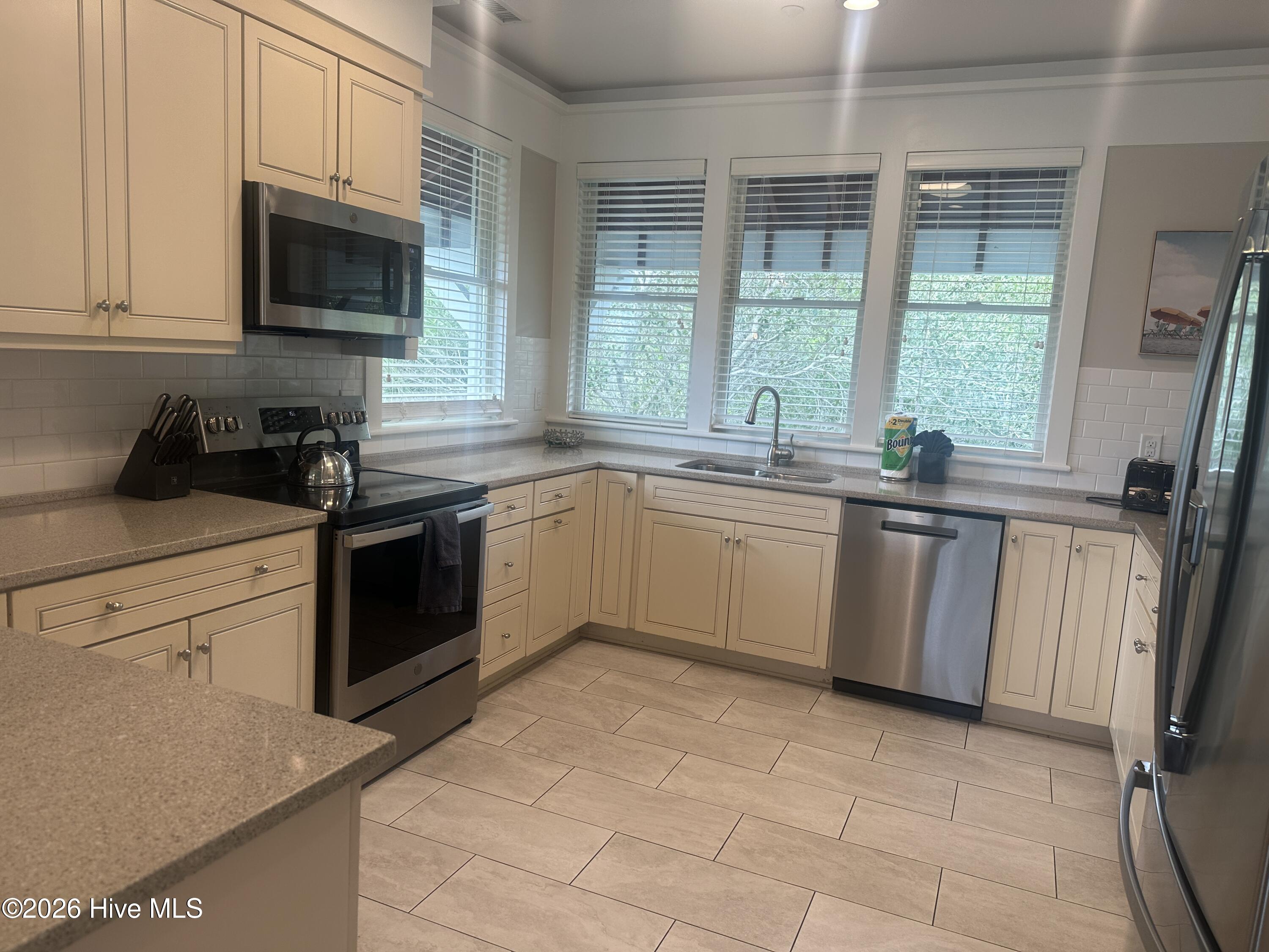 46 Earl Of Craven Court A Property Photo 6