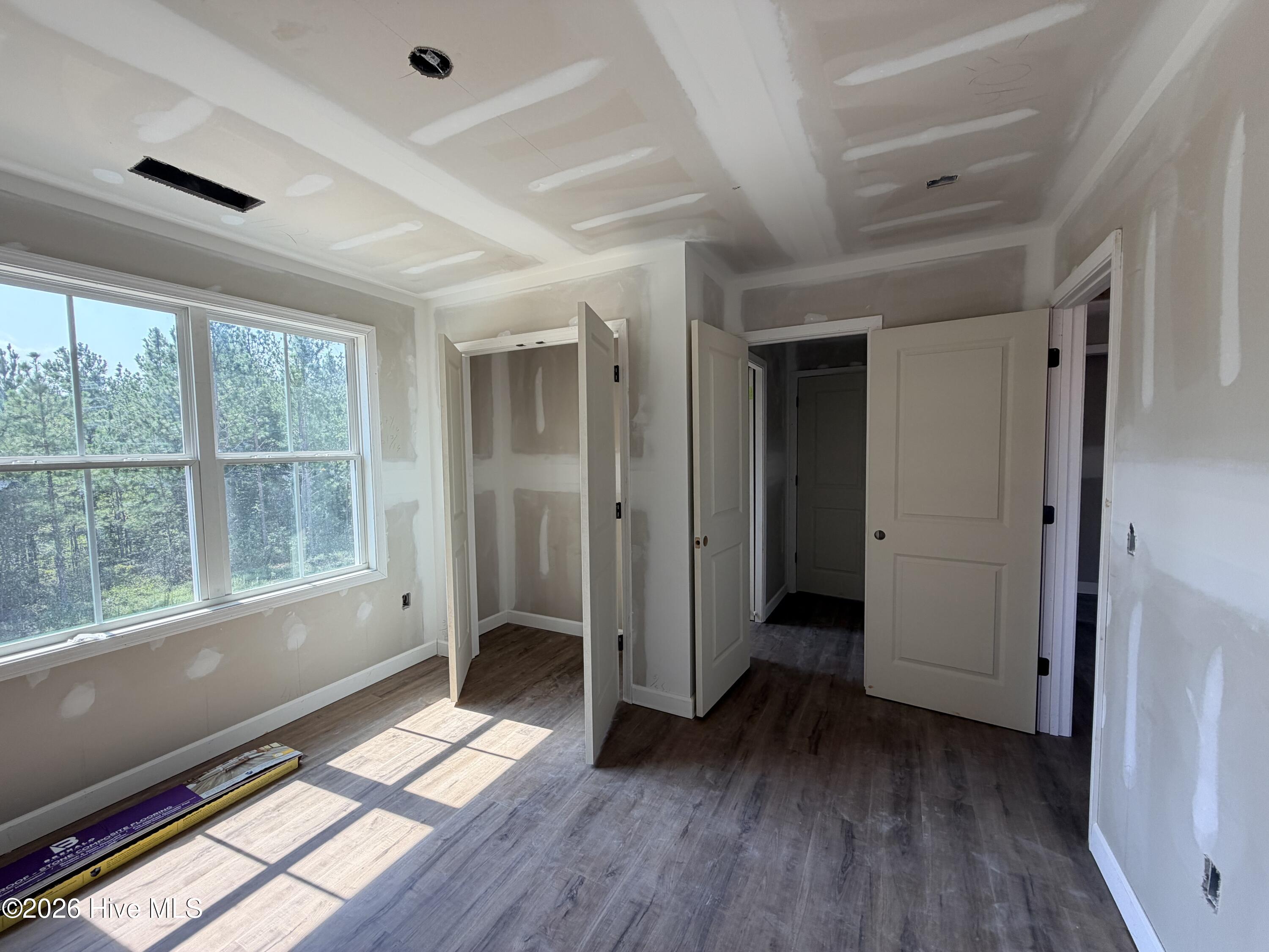 591 Property Photo 46