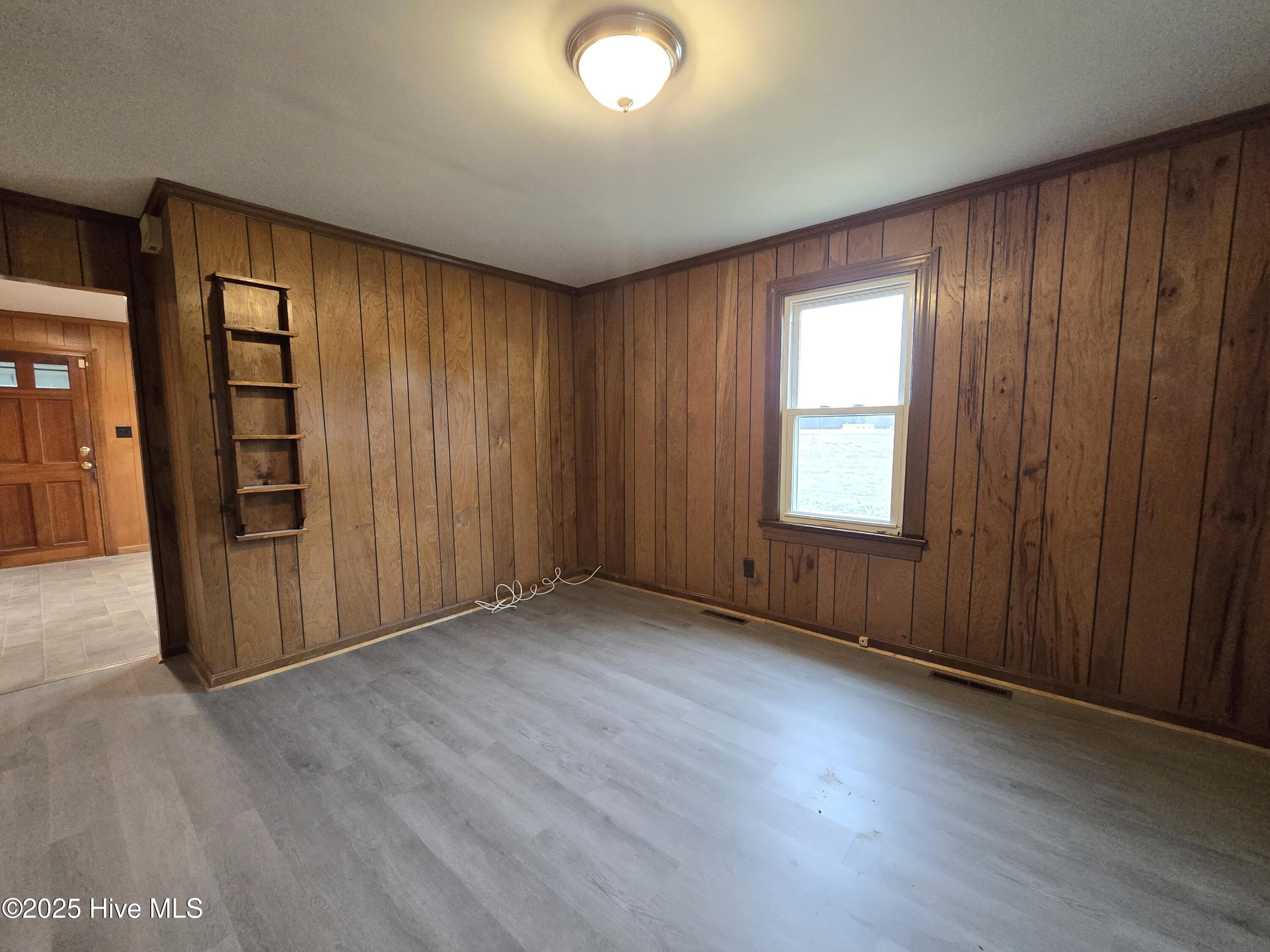 486 Folly Road Property Photo 5