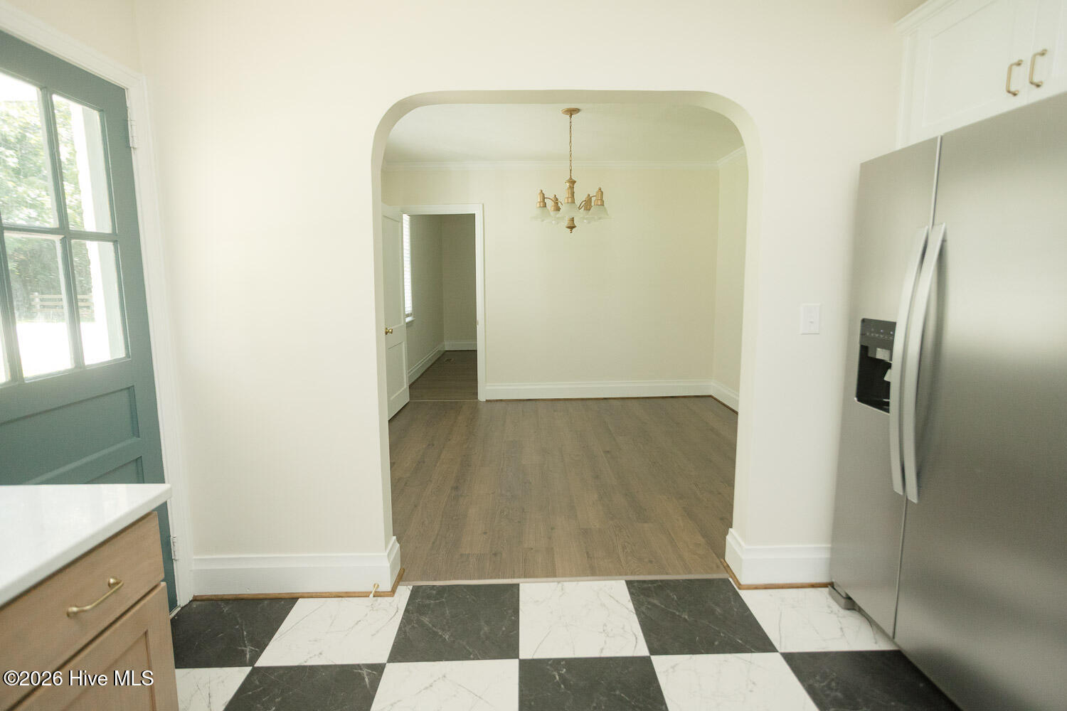 201 E Arlington Heights Property Photo 17