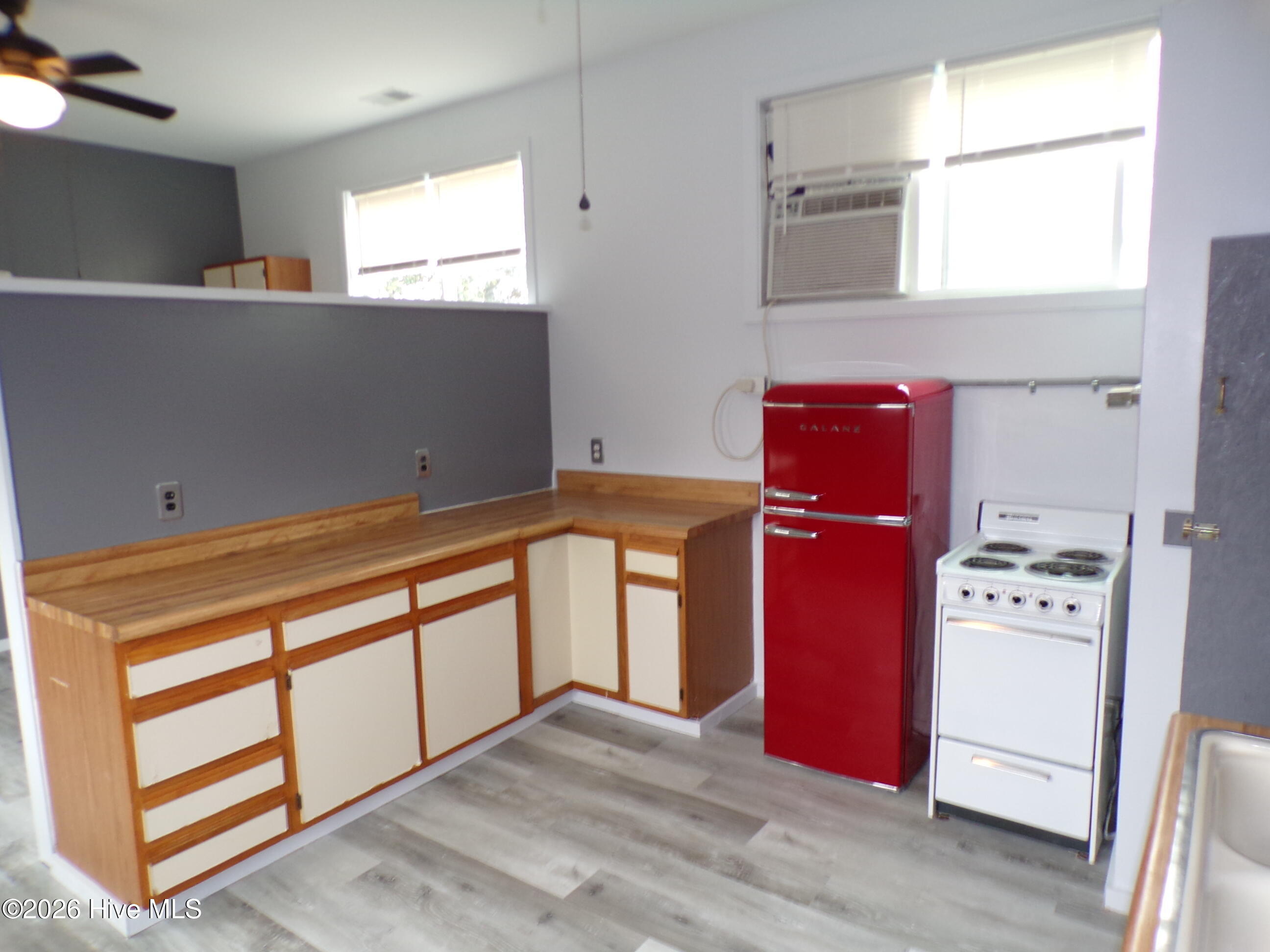 107 S 10th Street Property Photo 18