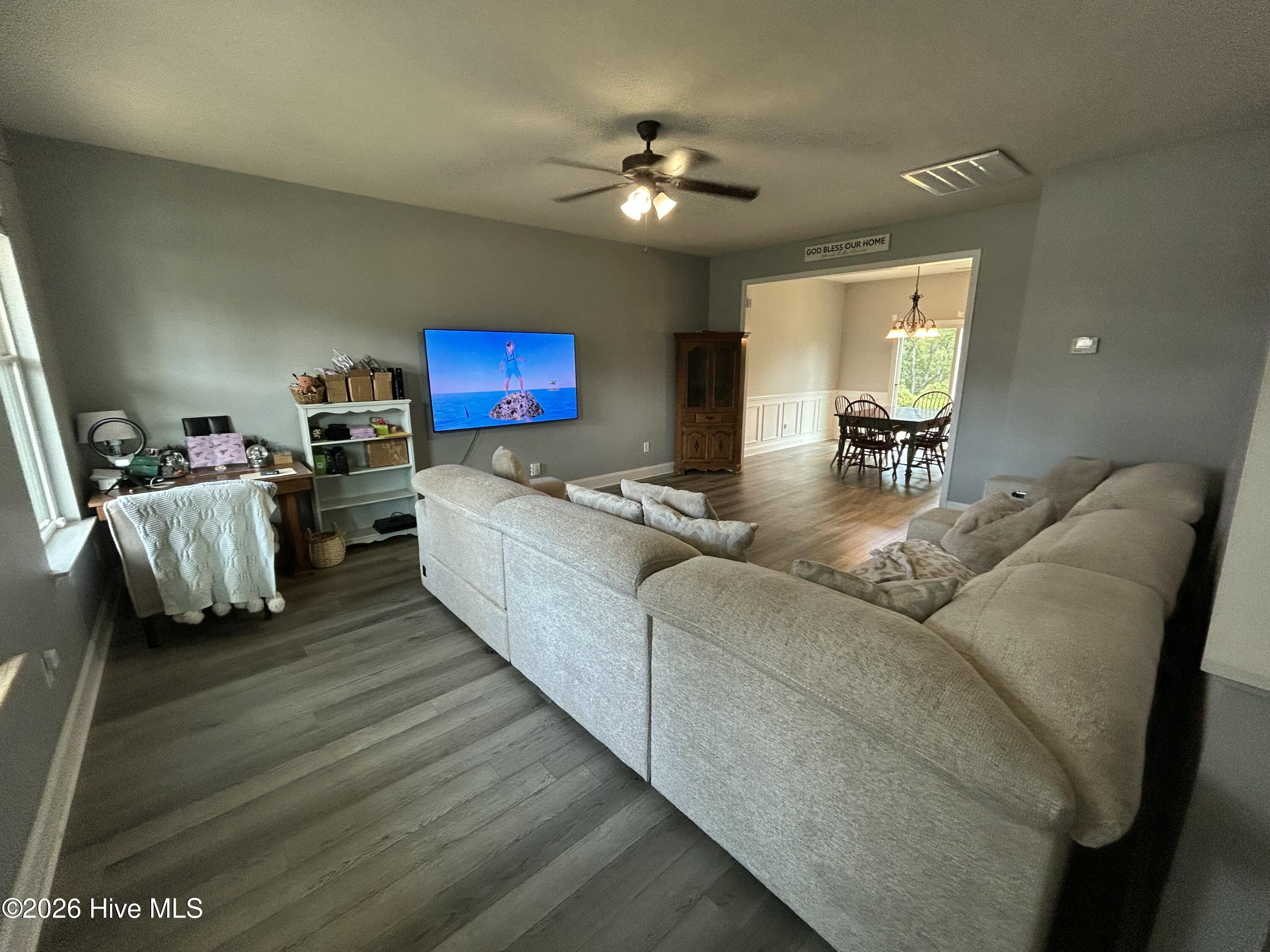 100 Dusty Court Property Photo 9