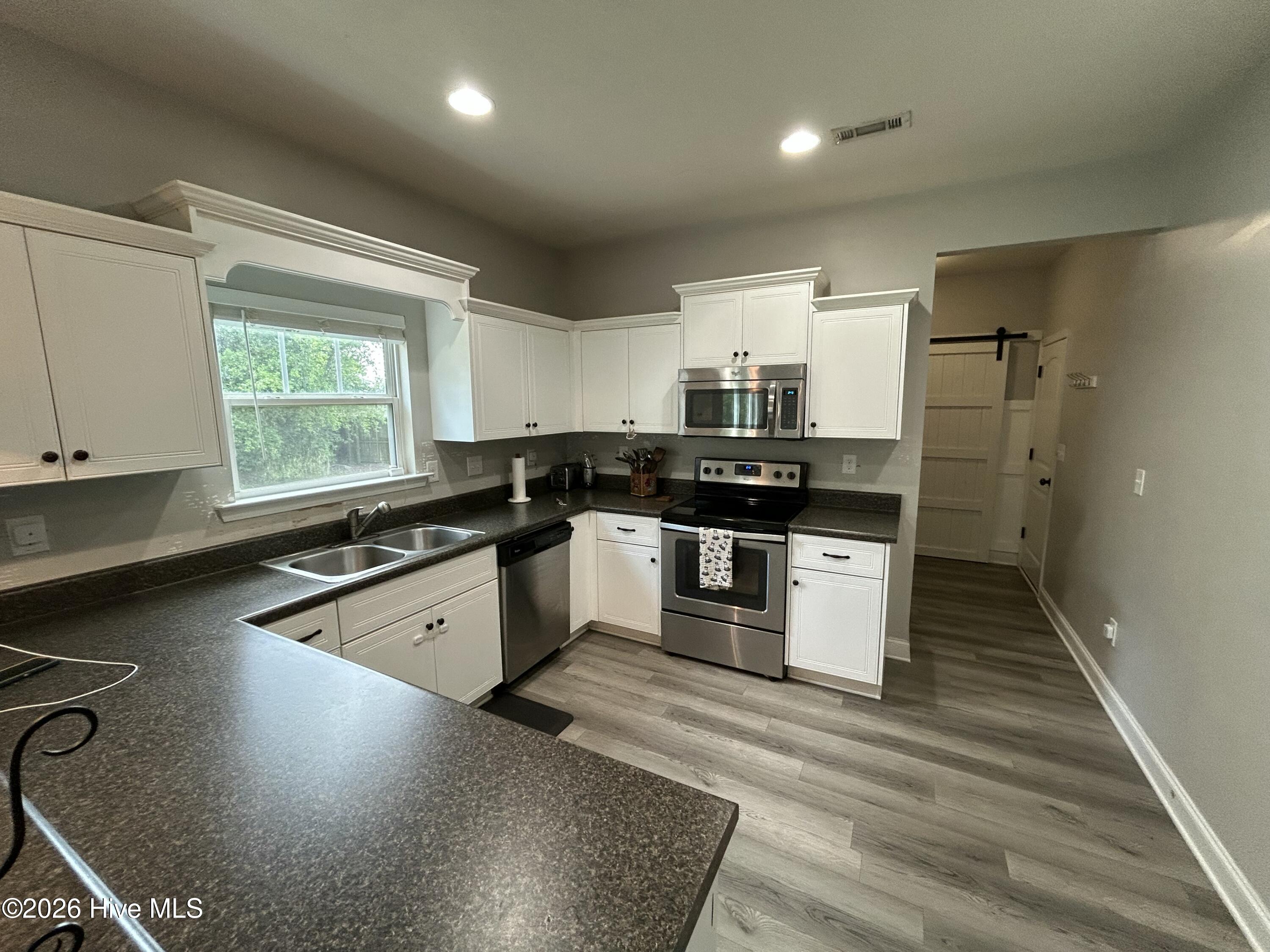 100 Dusty Court Property Photo 15