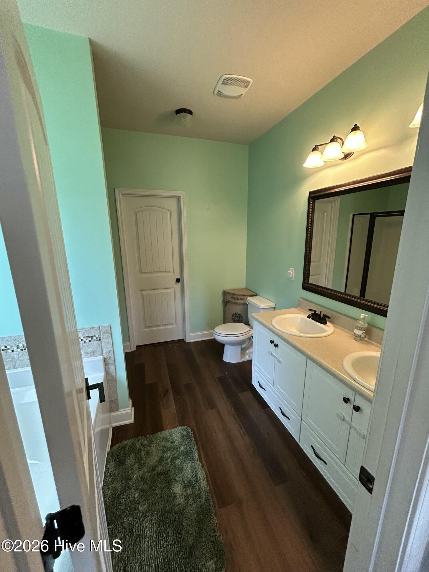 100 Dusty Court Property Photo 28
