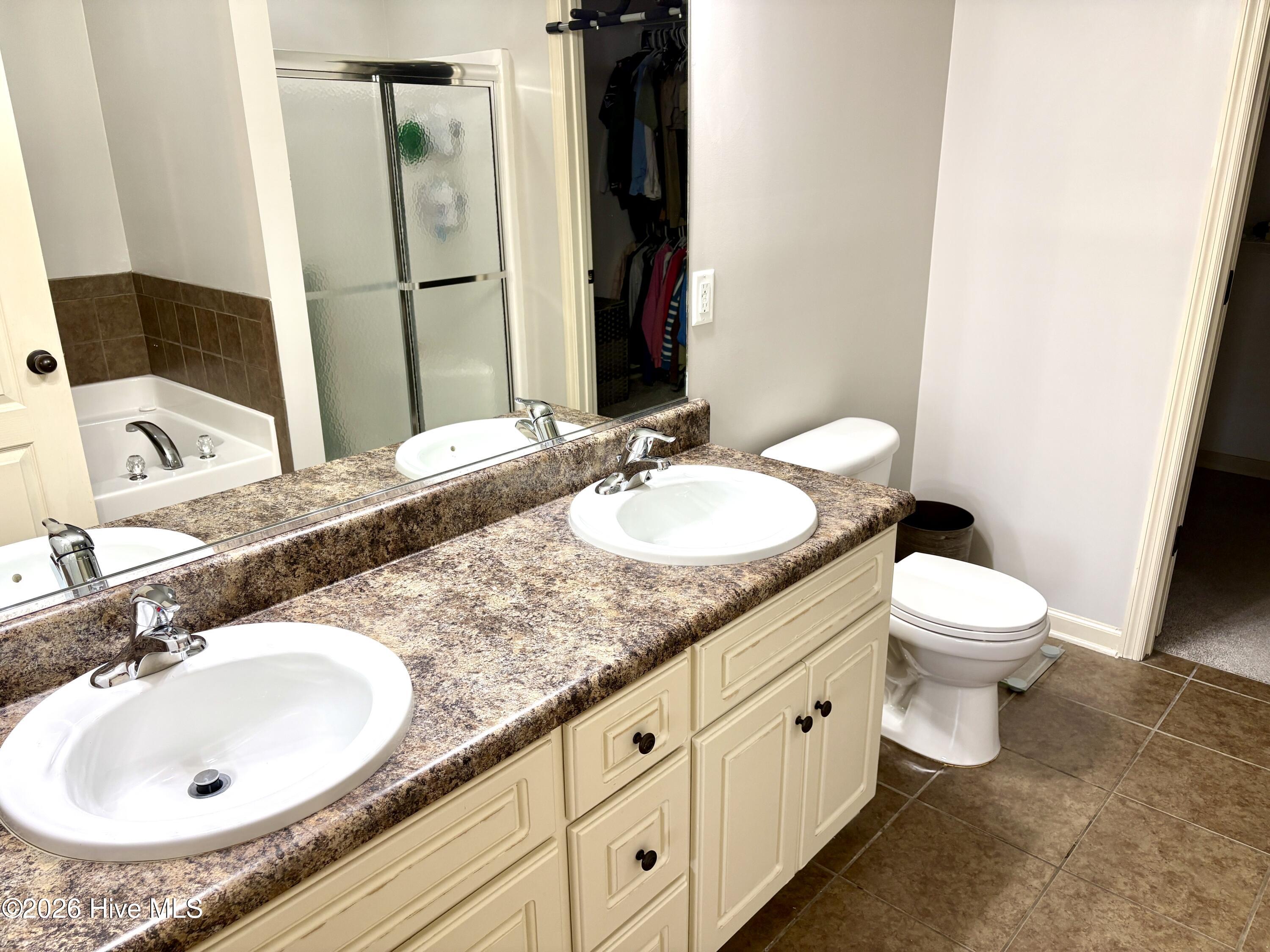 1077 Grove Landing Lane Property Photo 17