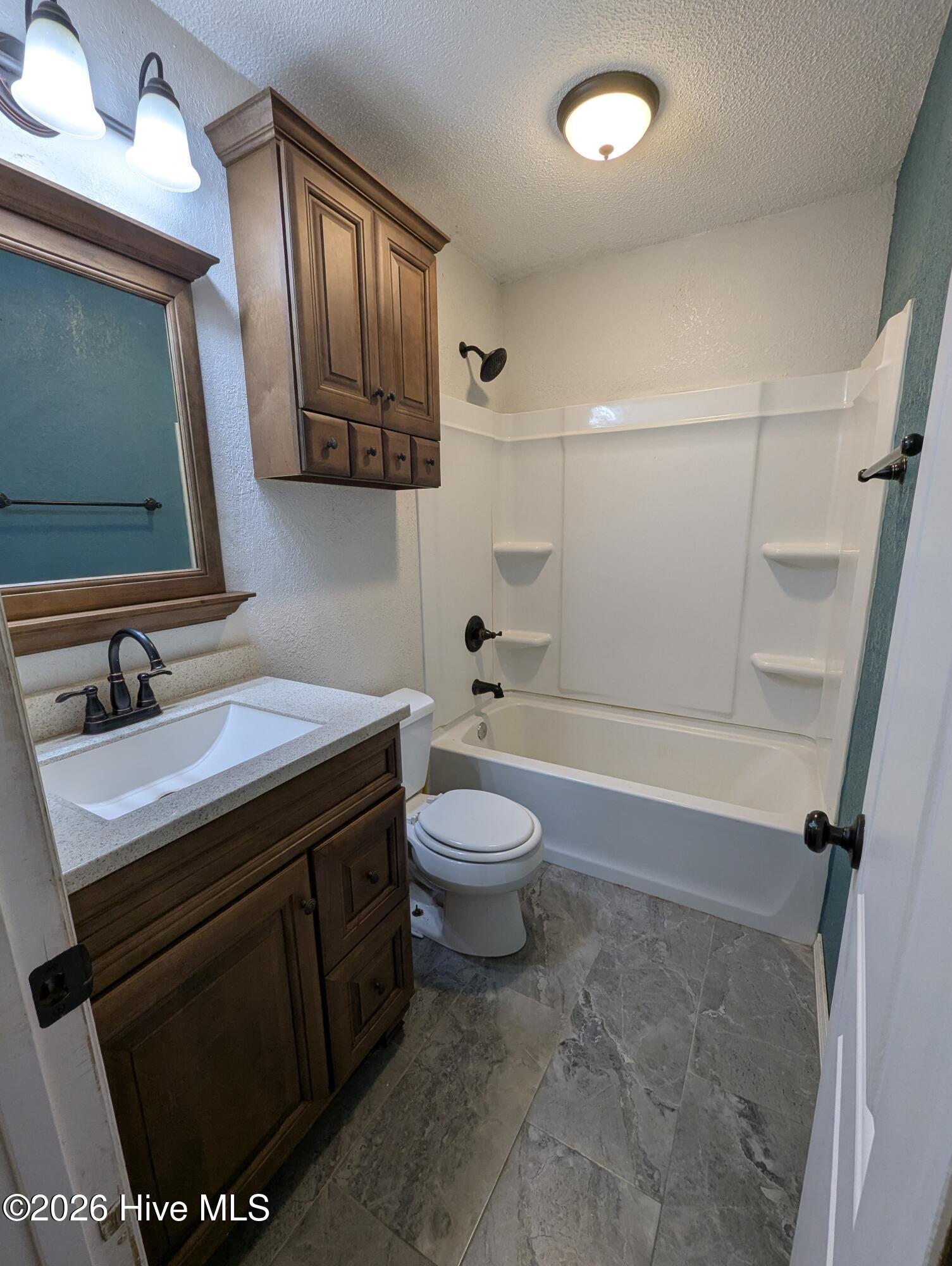 190 Lee Court Property Photo 14