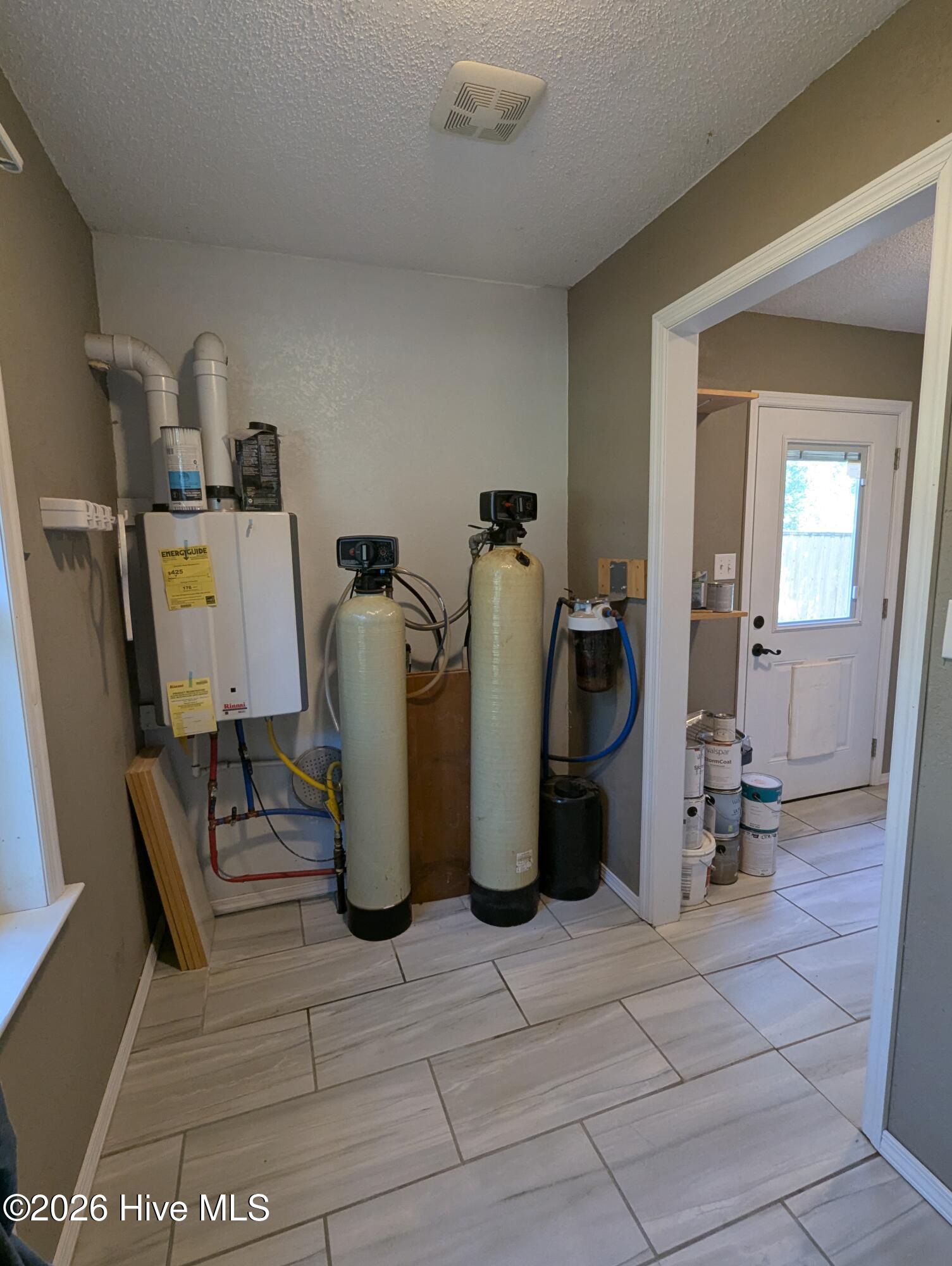 190 Lee Court Property Photo 17