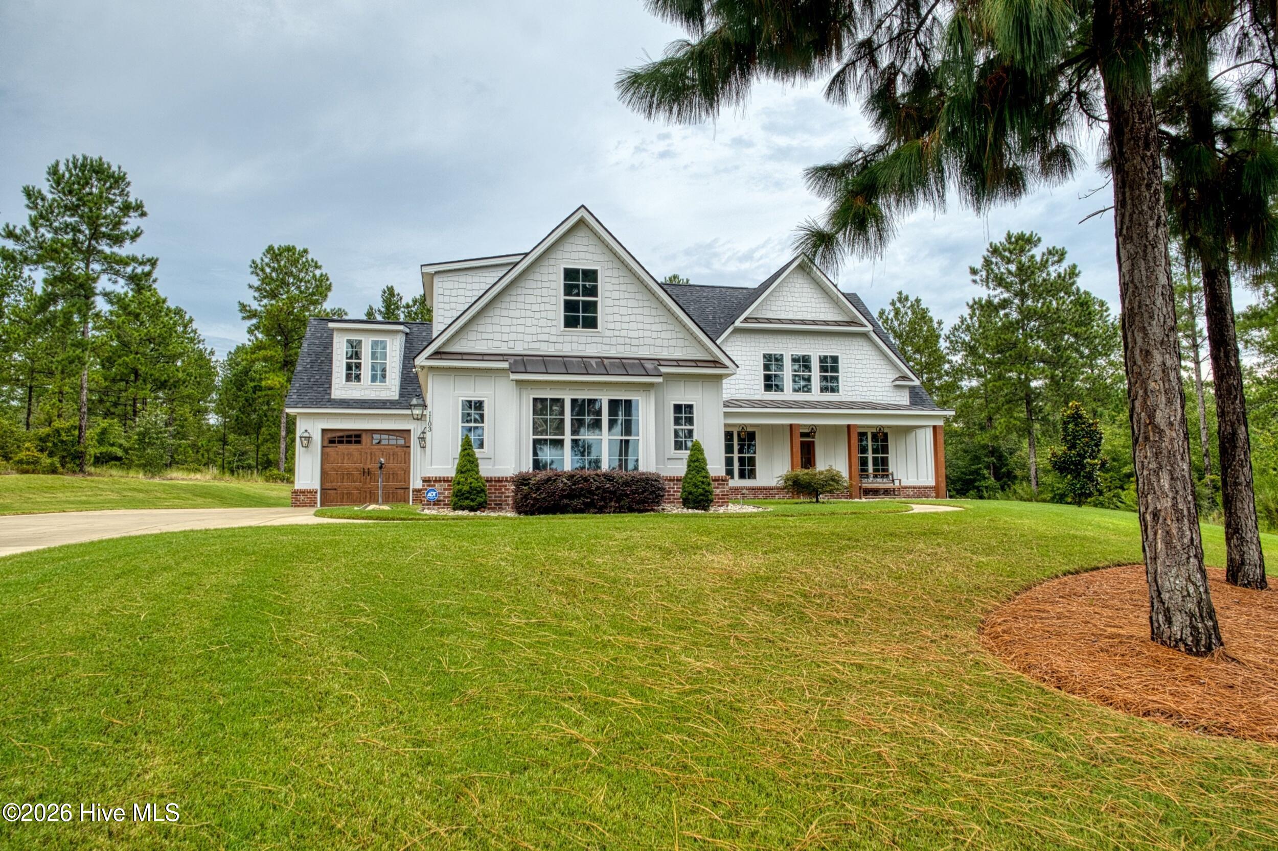 1103 Drayton Court Property Photo 6