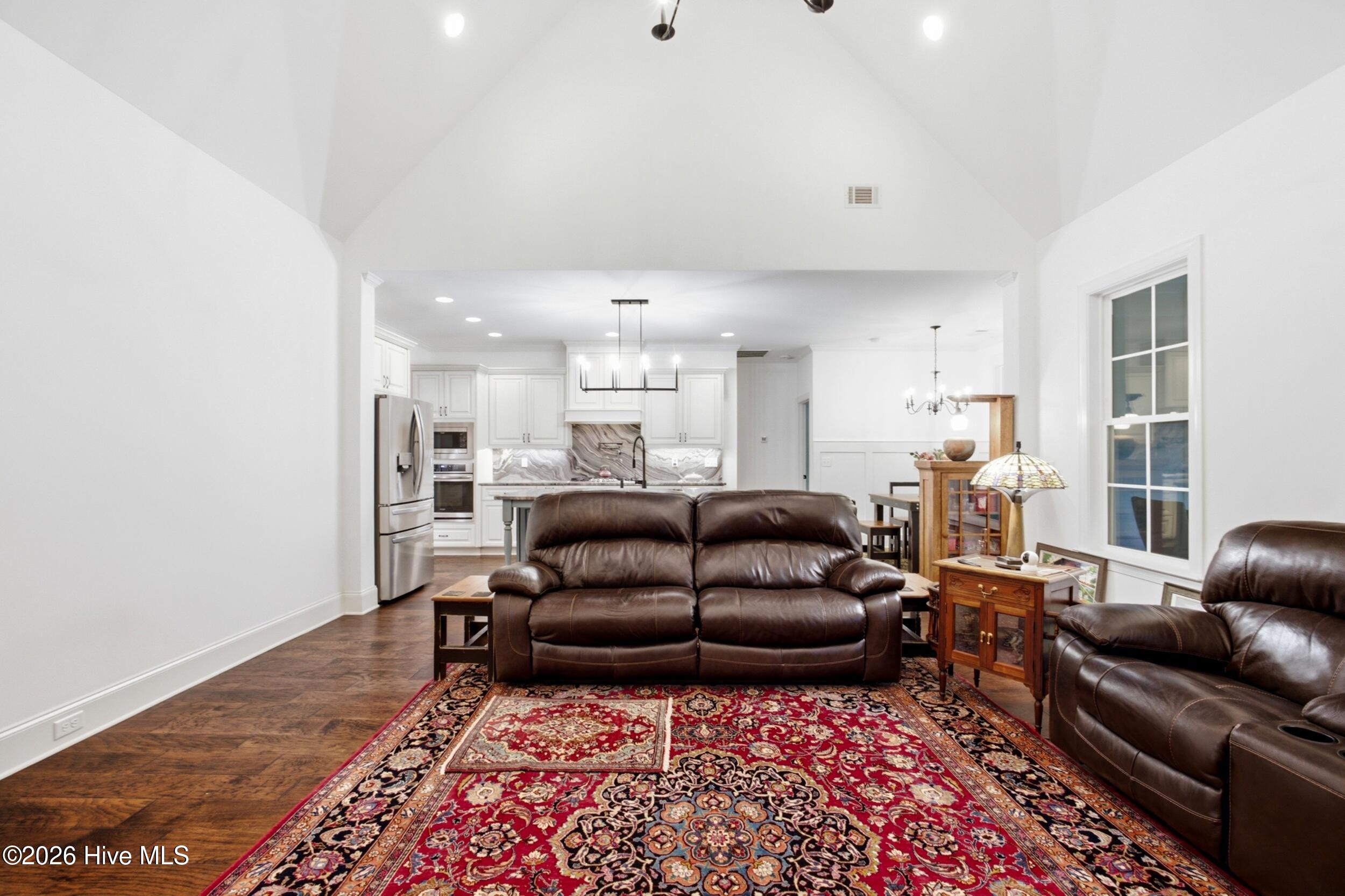 1103 Drayton Court Property Photo 29