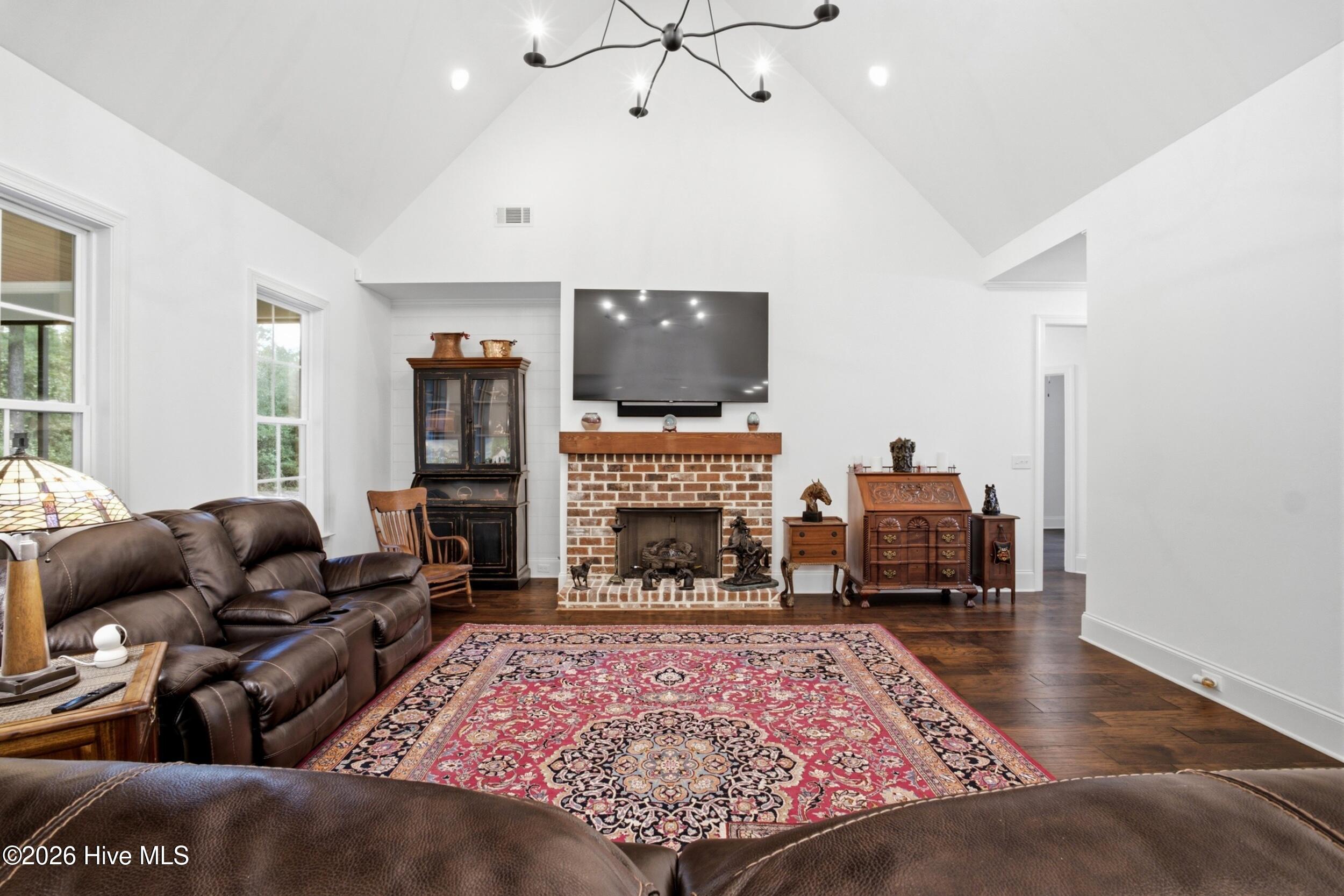 1103 Drayton Court Property Photo 34