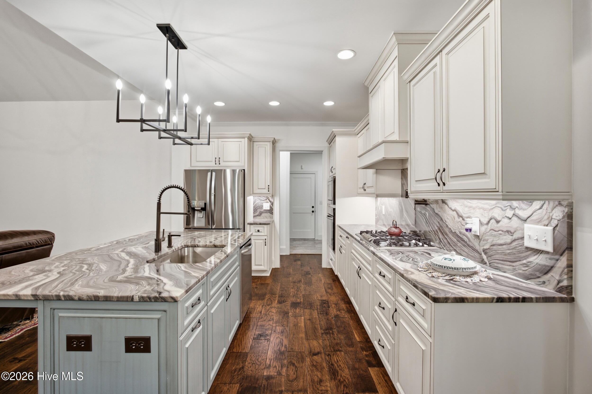 1103 Drayton Court Property Photo 38