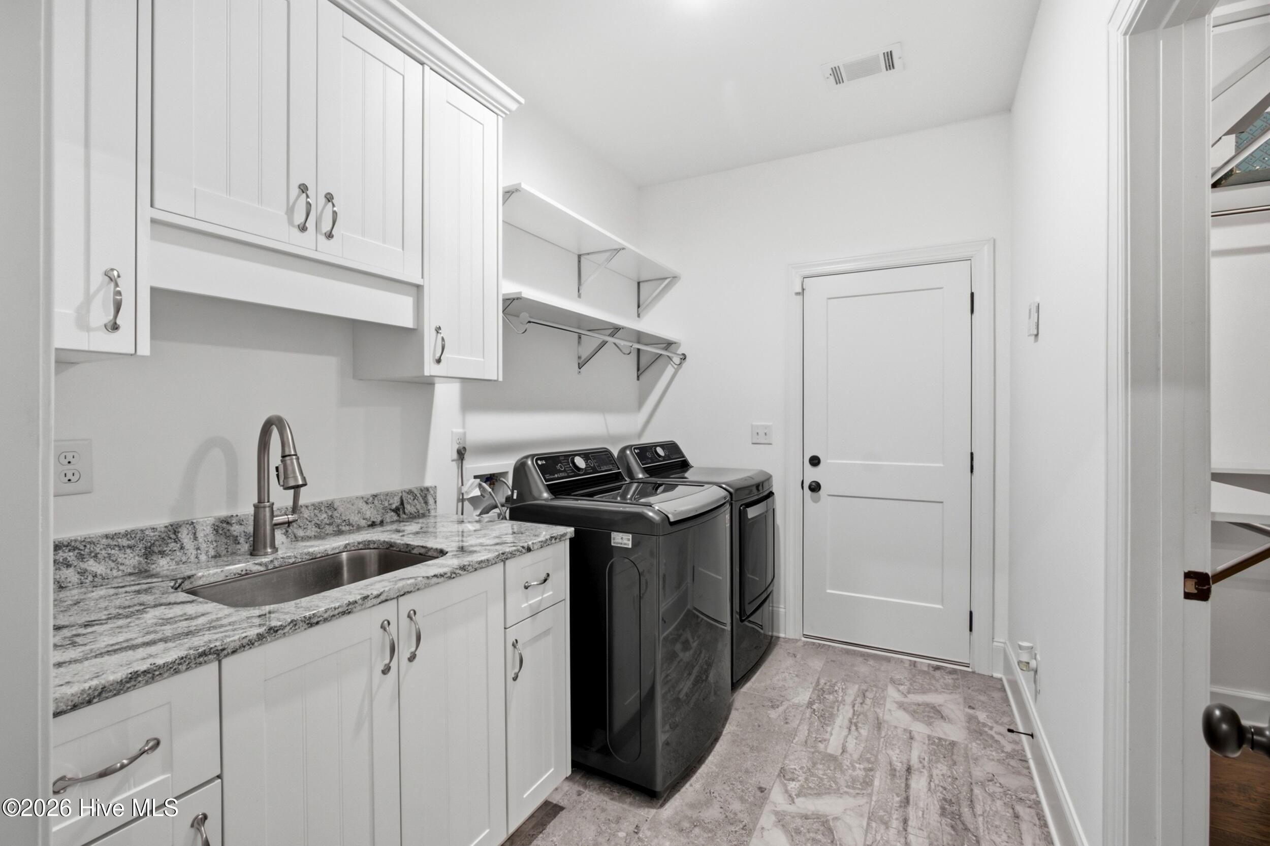 1103 Drayton Court Property Photo 60