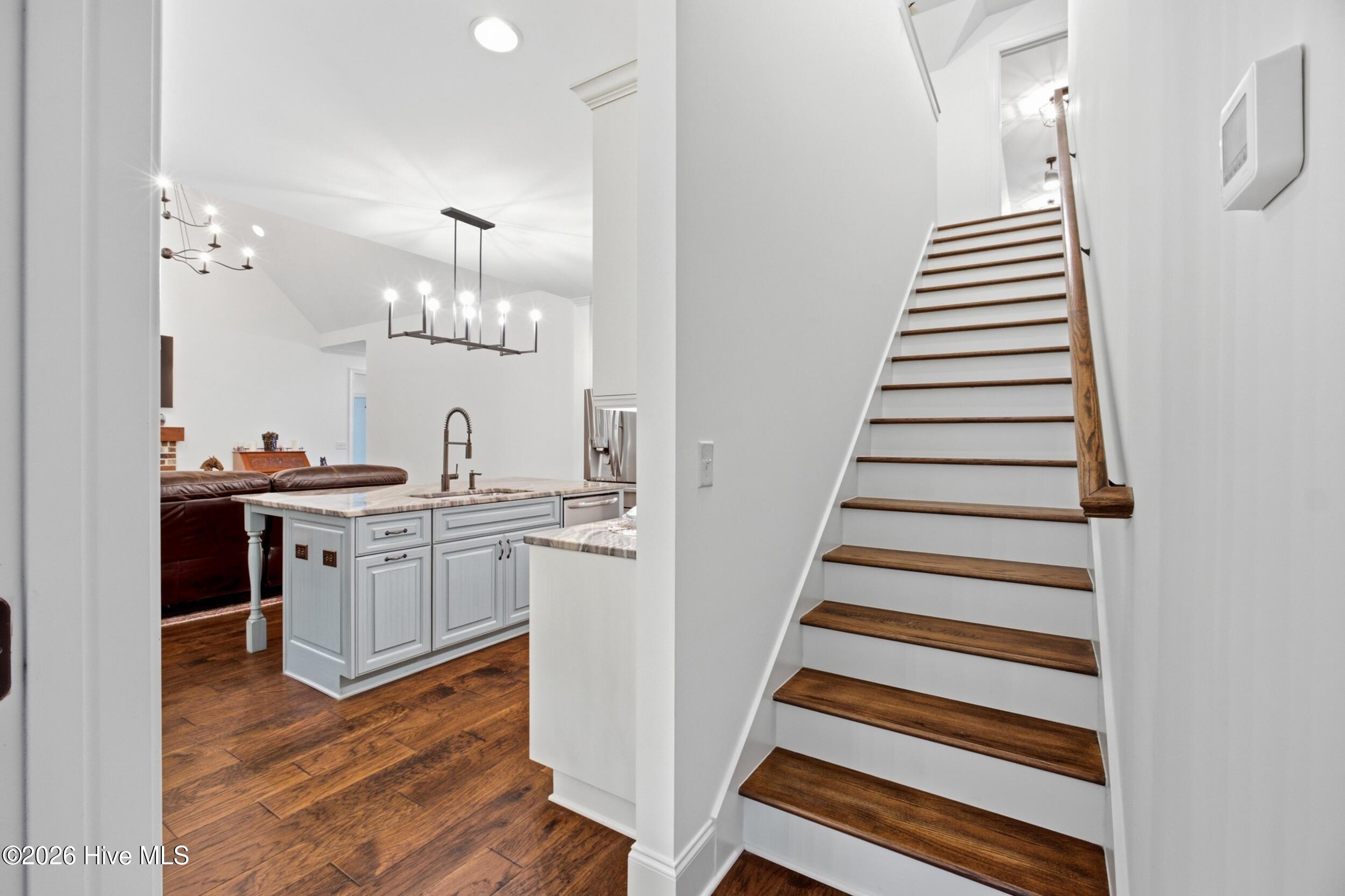 1103 Drayton Court Property Photo 65