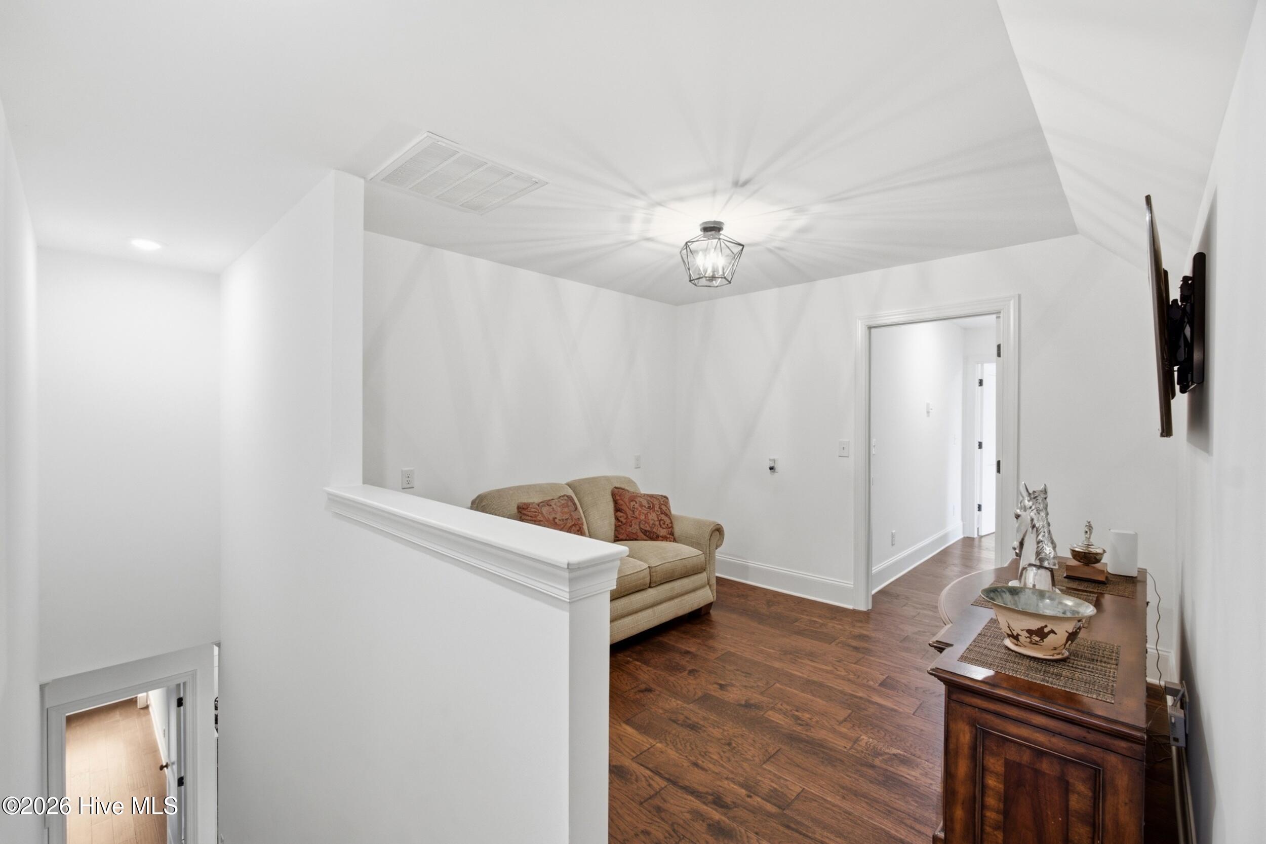 1103 Drayton Court Property Photo 66