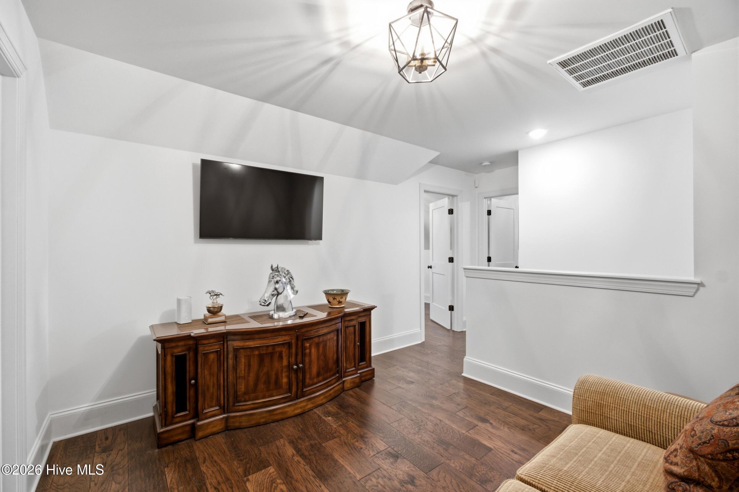 1103 Drayton Court Property Photo 67
