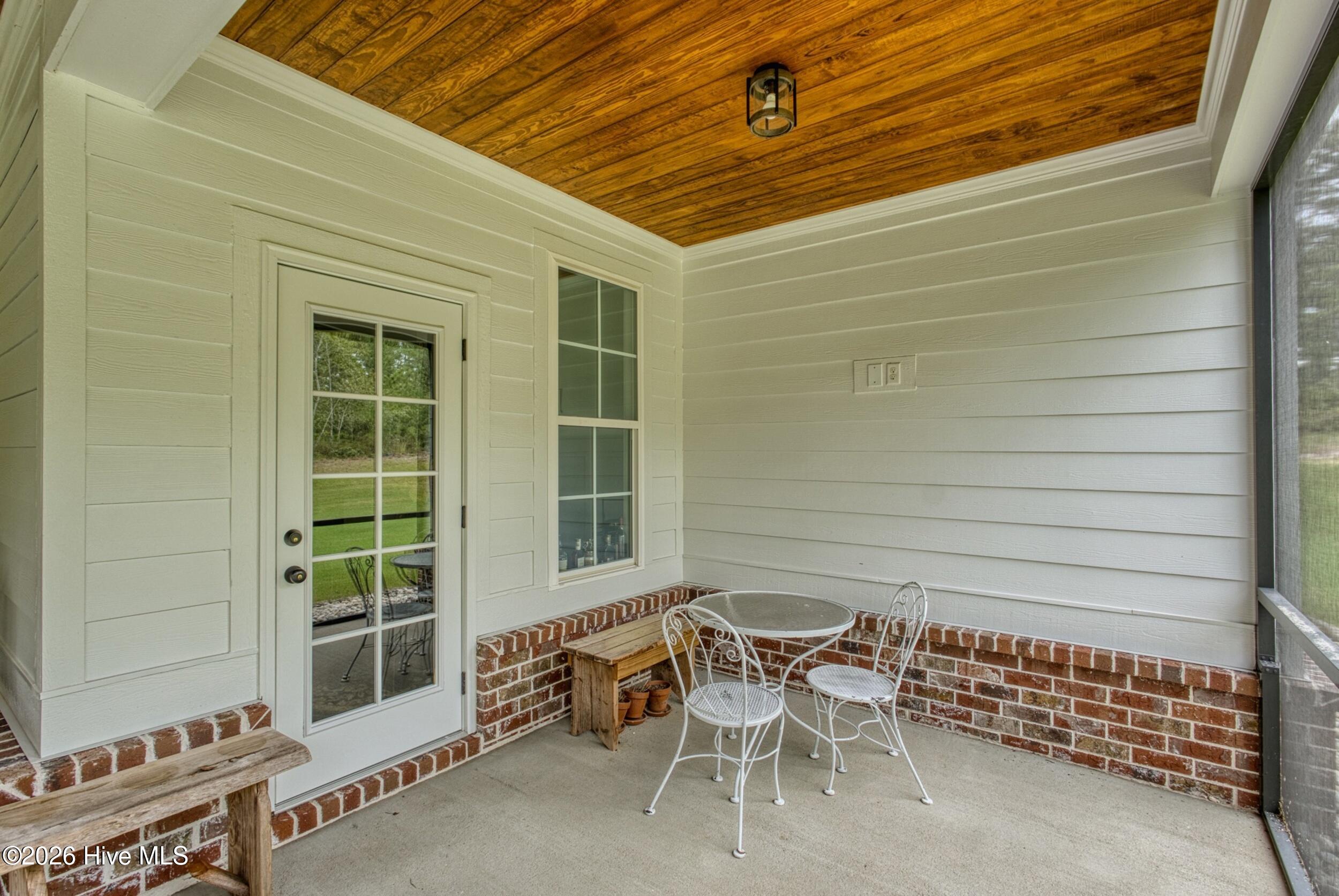 1103 Drayton Court Property Photo 84