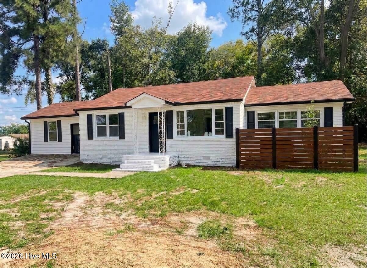 2124 Reedale Avenue Property Photo 1
