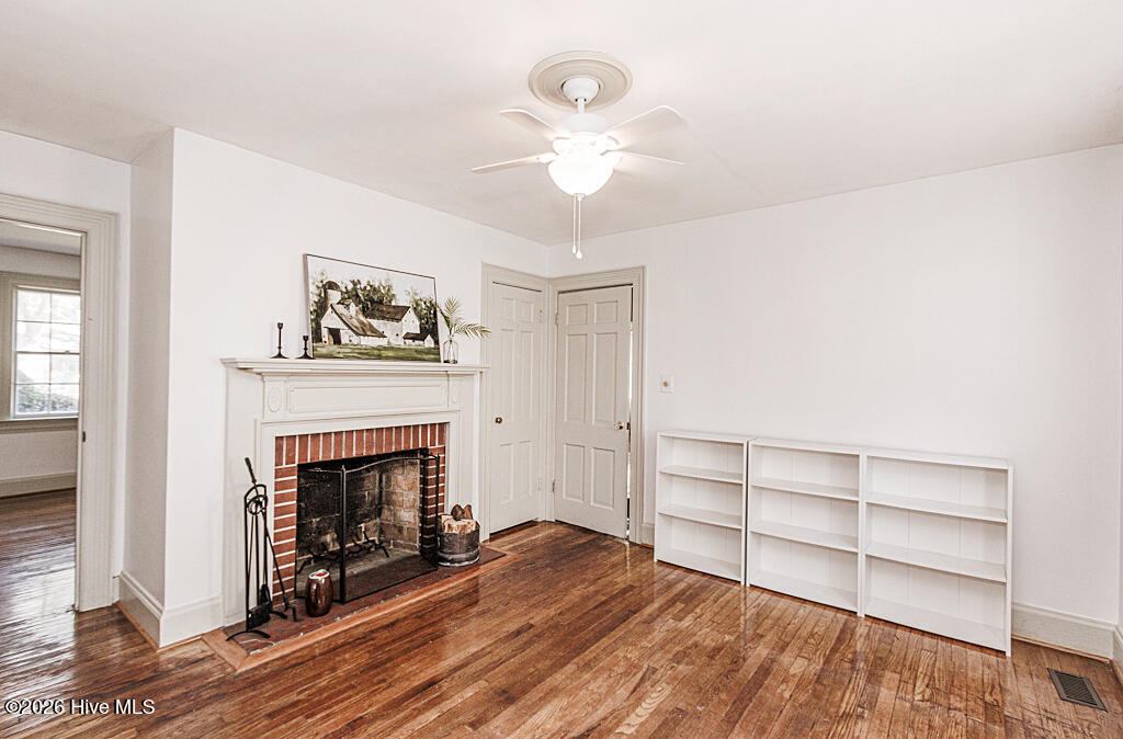 303 Charlotte Avenue Property Photo 15