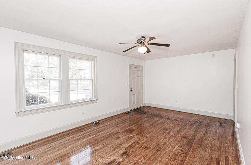 303 Charlotte Avenue Property Photo 16