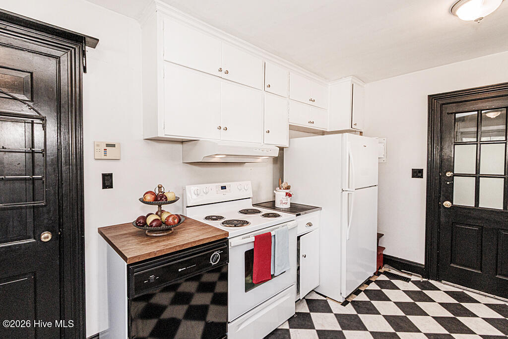 303 Charlotte Avenue Property Photo 24