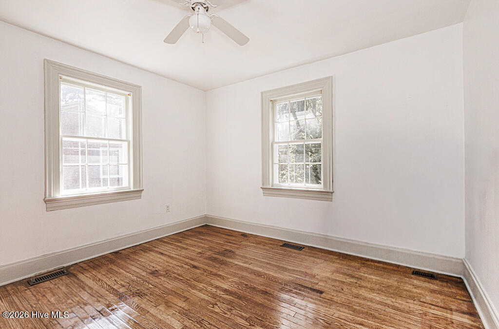 303 Charlotte Avenue Property Photo 33