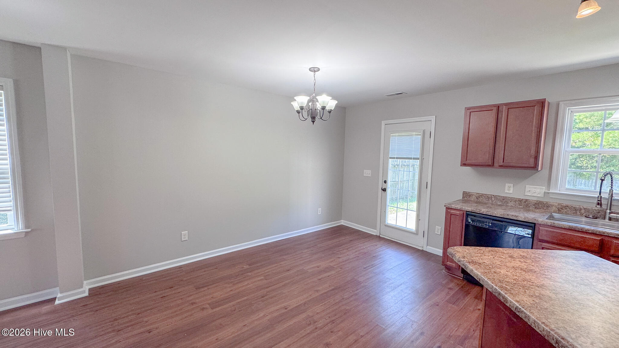 4011 W. T. Whitehead Drive Property Photo 6
